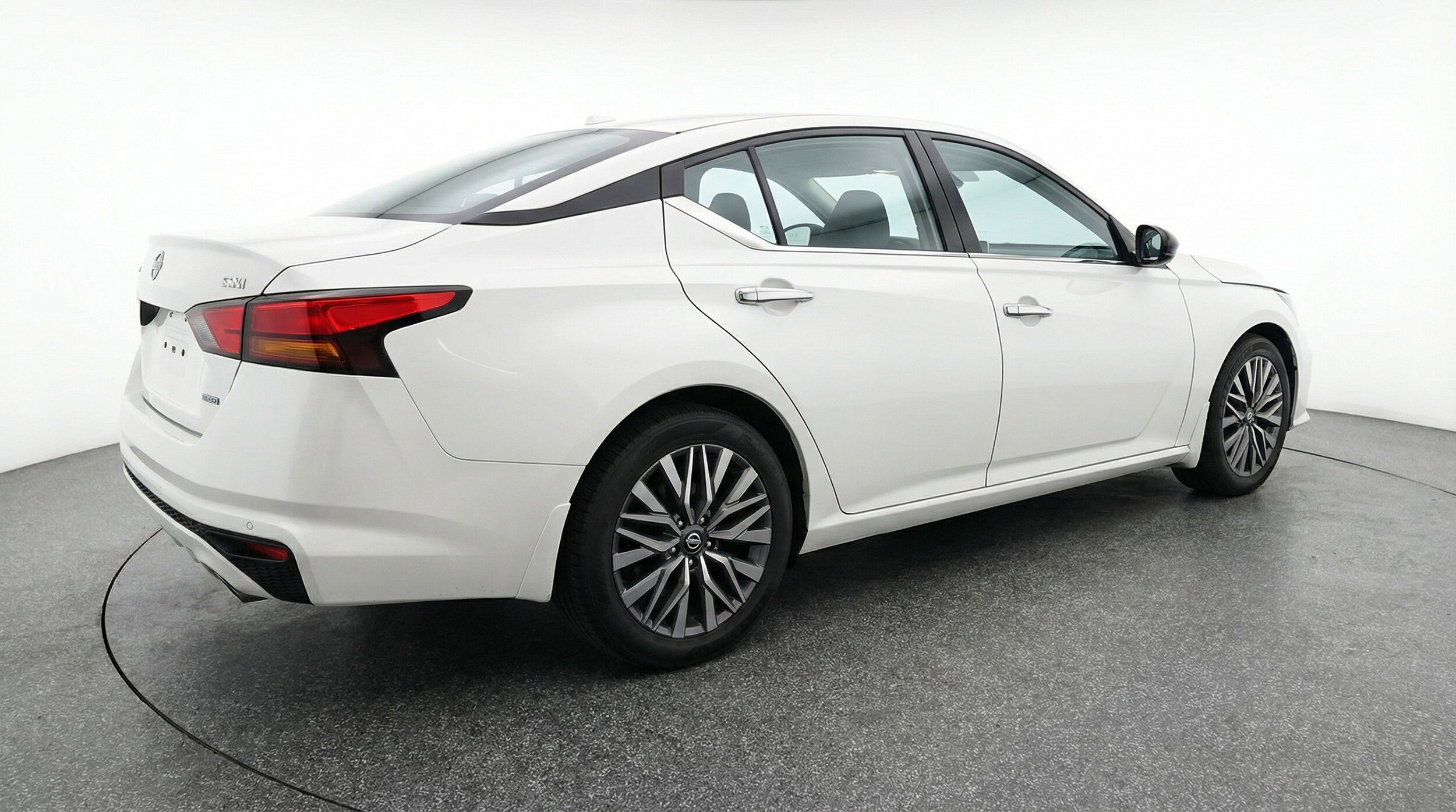 Thumbnail: 2025 Nissan Altima - 9