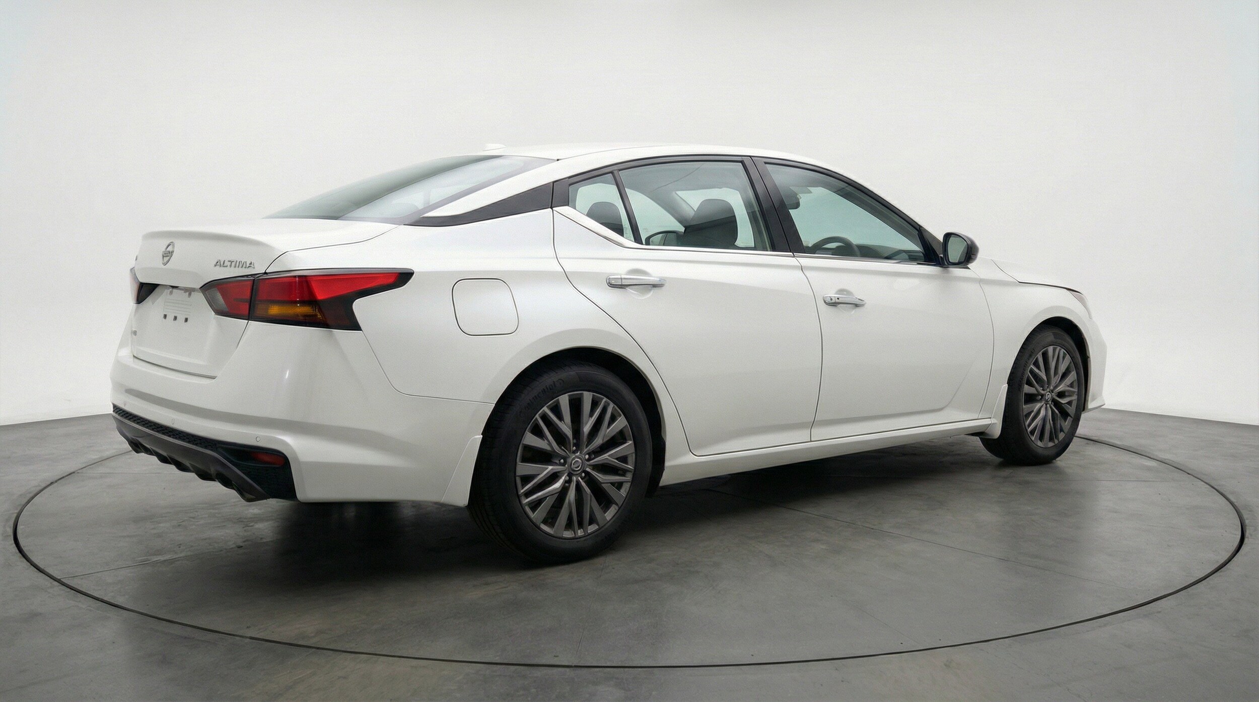 Thumbnail: 2025 Nissan Altima - 9