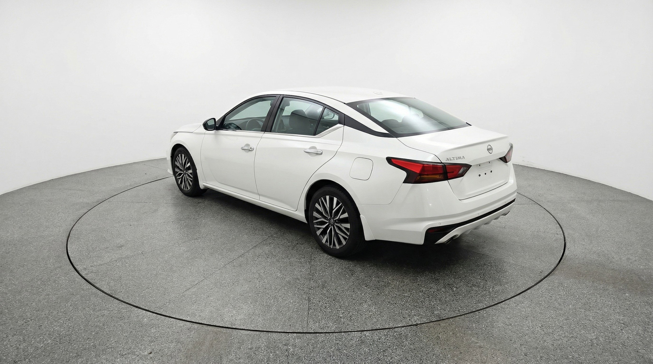 Thumbnail: 2025 Nissan Altima - 6