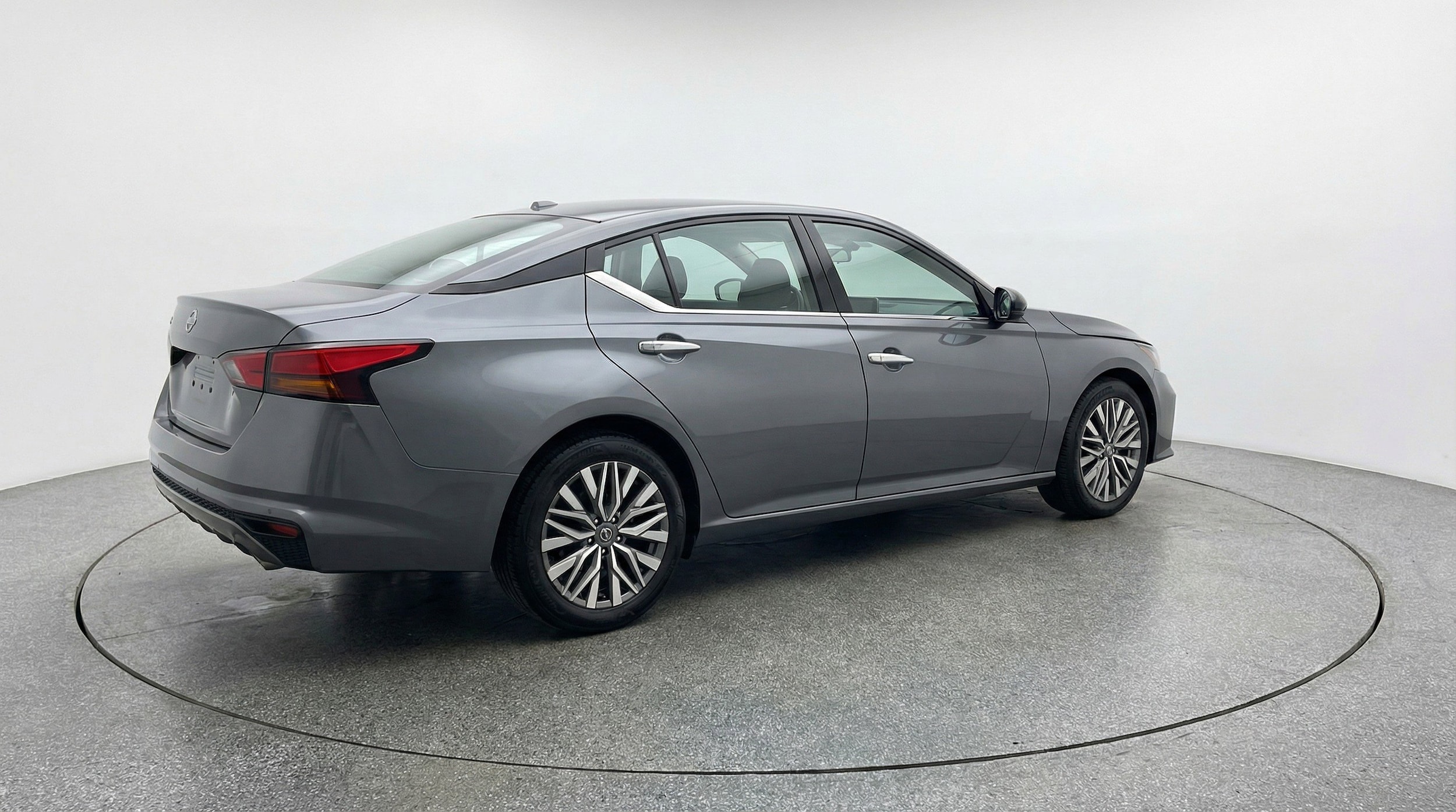 Thumbnail: 2025 Nissan Altima - 9