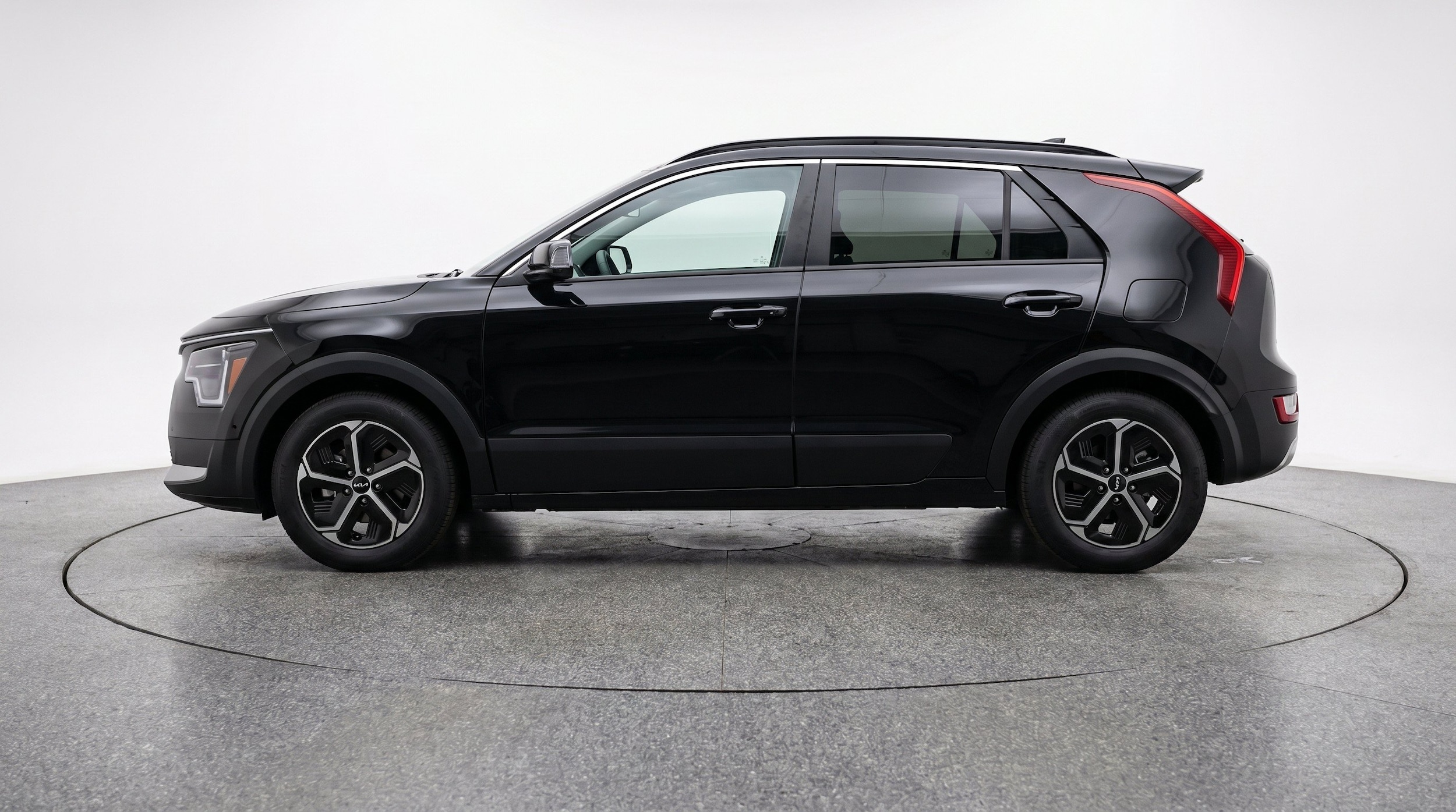 Thumbnail: 2026 Kia Niro - 5