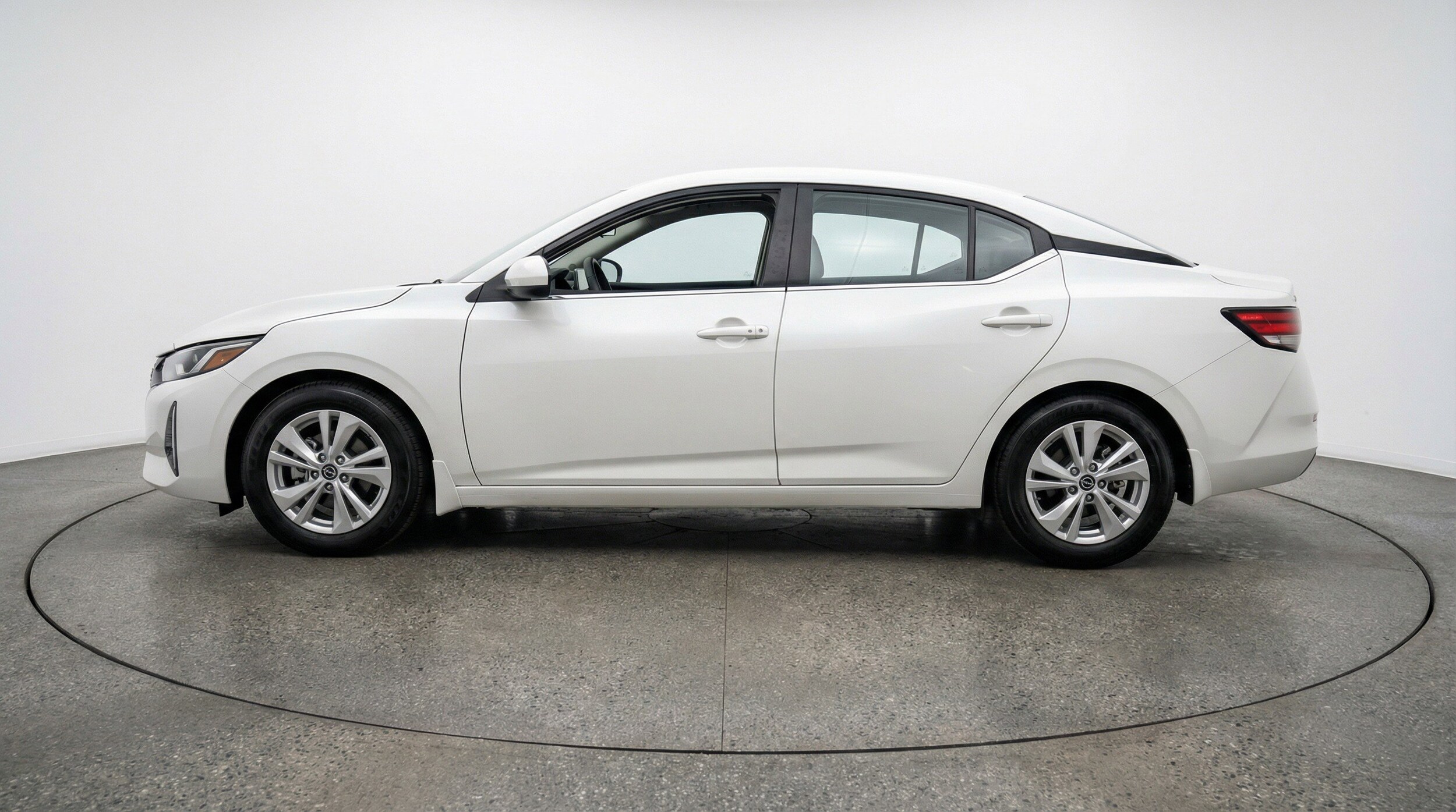 Thumbnail: 2025 Nissan Sentra - 5