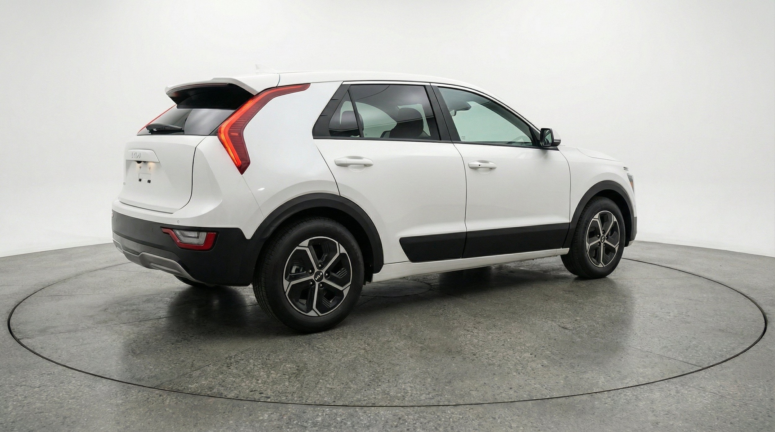 Thumbnail: 2026 Kia Niro - 9
