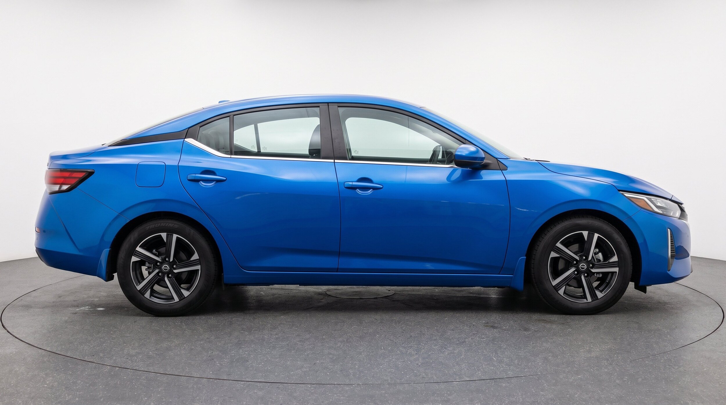 Thumbnail: 2025 Nissan Sentra - 11