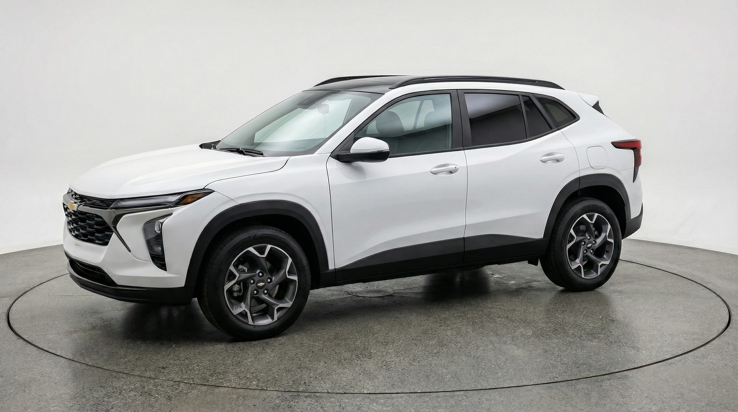 Thumbnail: 2025 Chevrolet Trax - 3