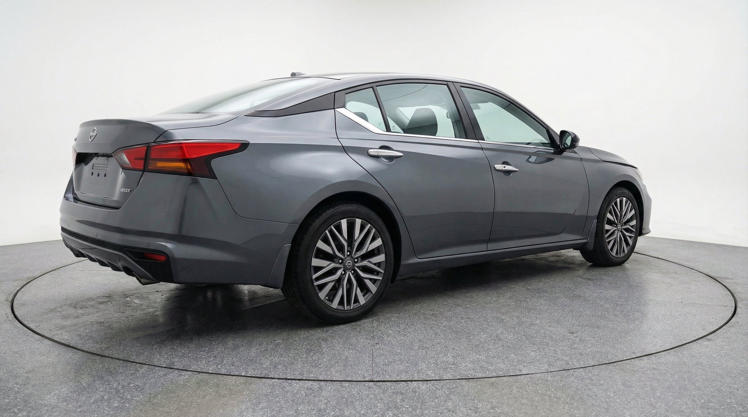 Thumbnail: 2025 Nissan Altima - 9