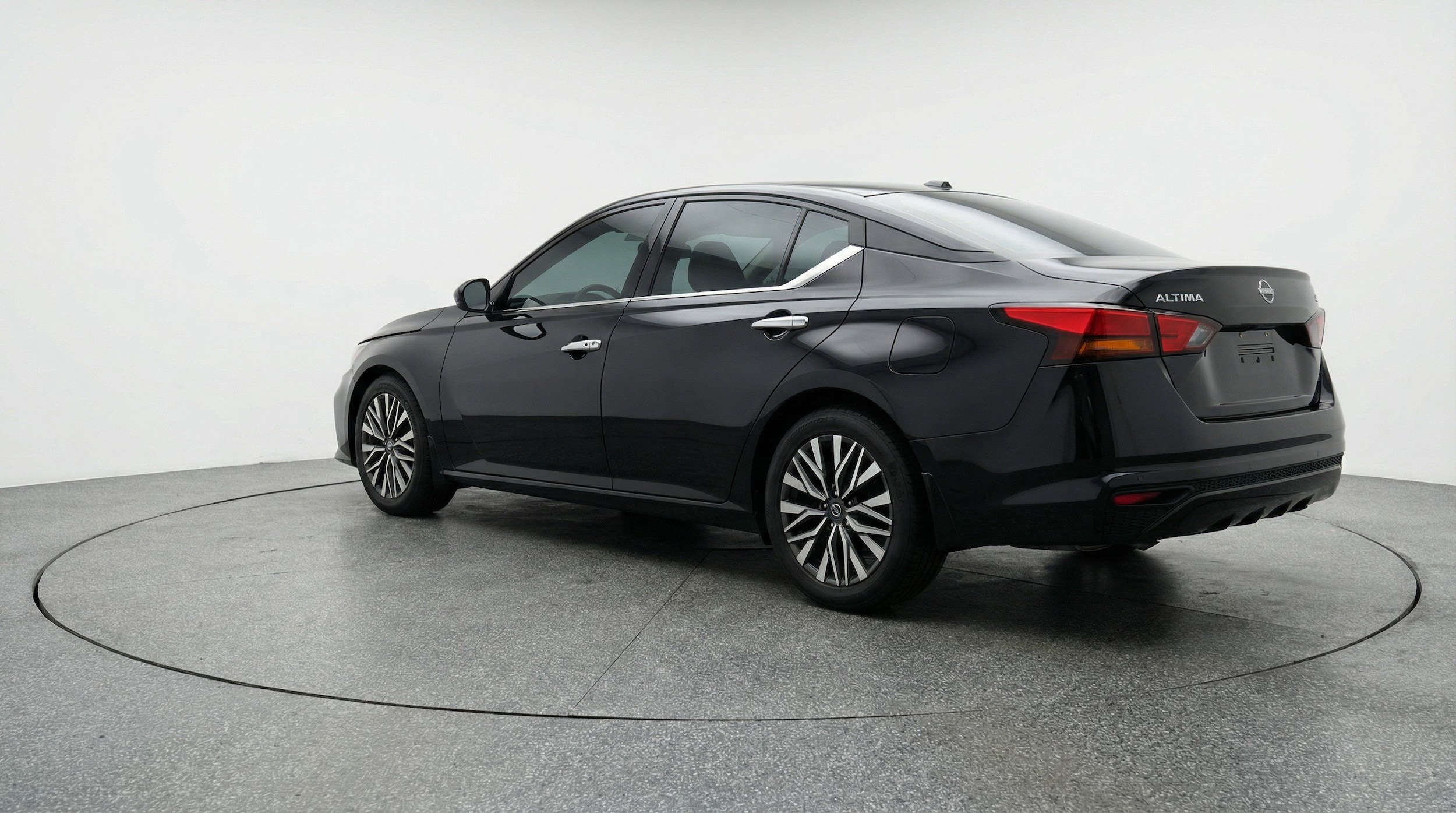 Thumbnail: 2025 Nissan Altima - 6