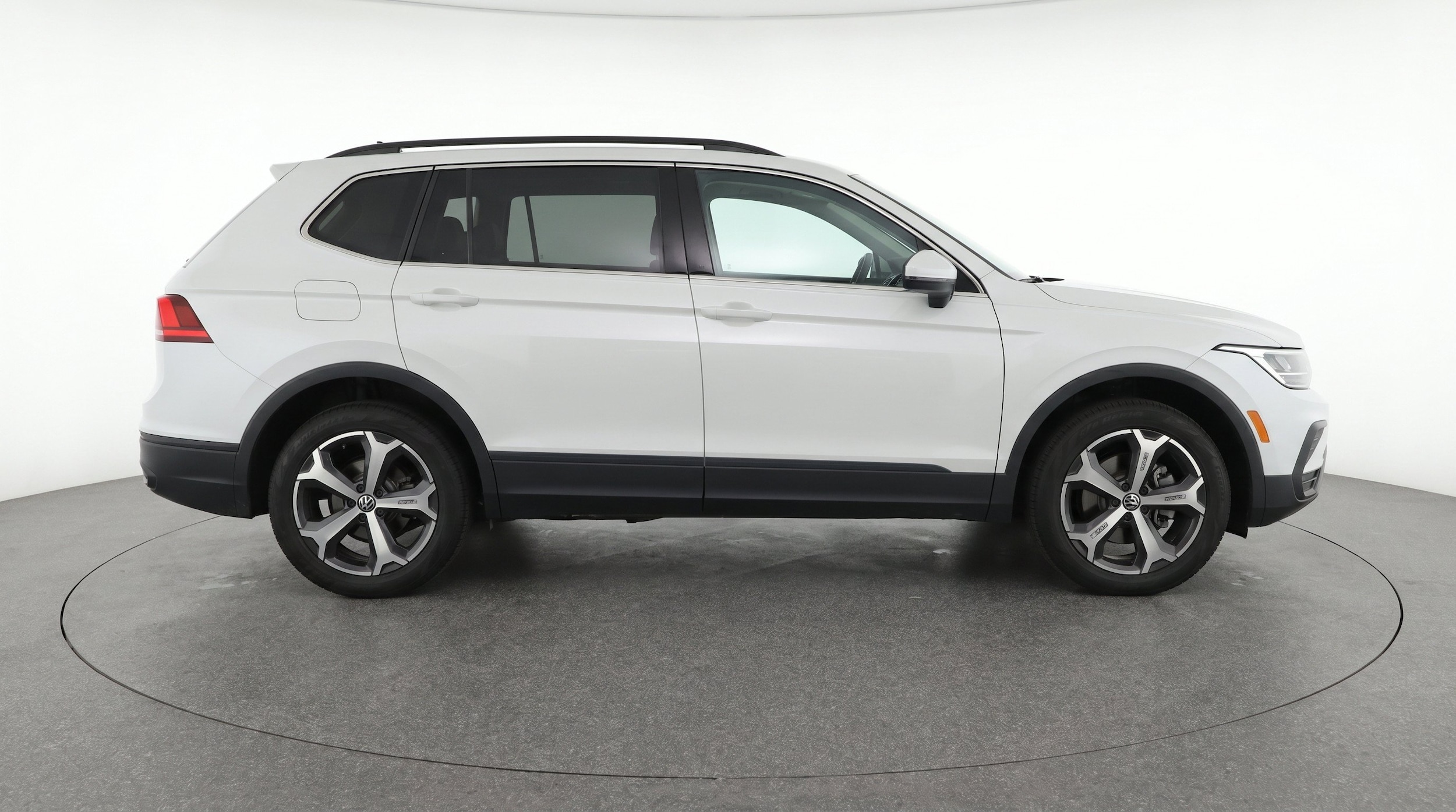 Thumbnail: 2026 Volkswagen Tiguan - 11