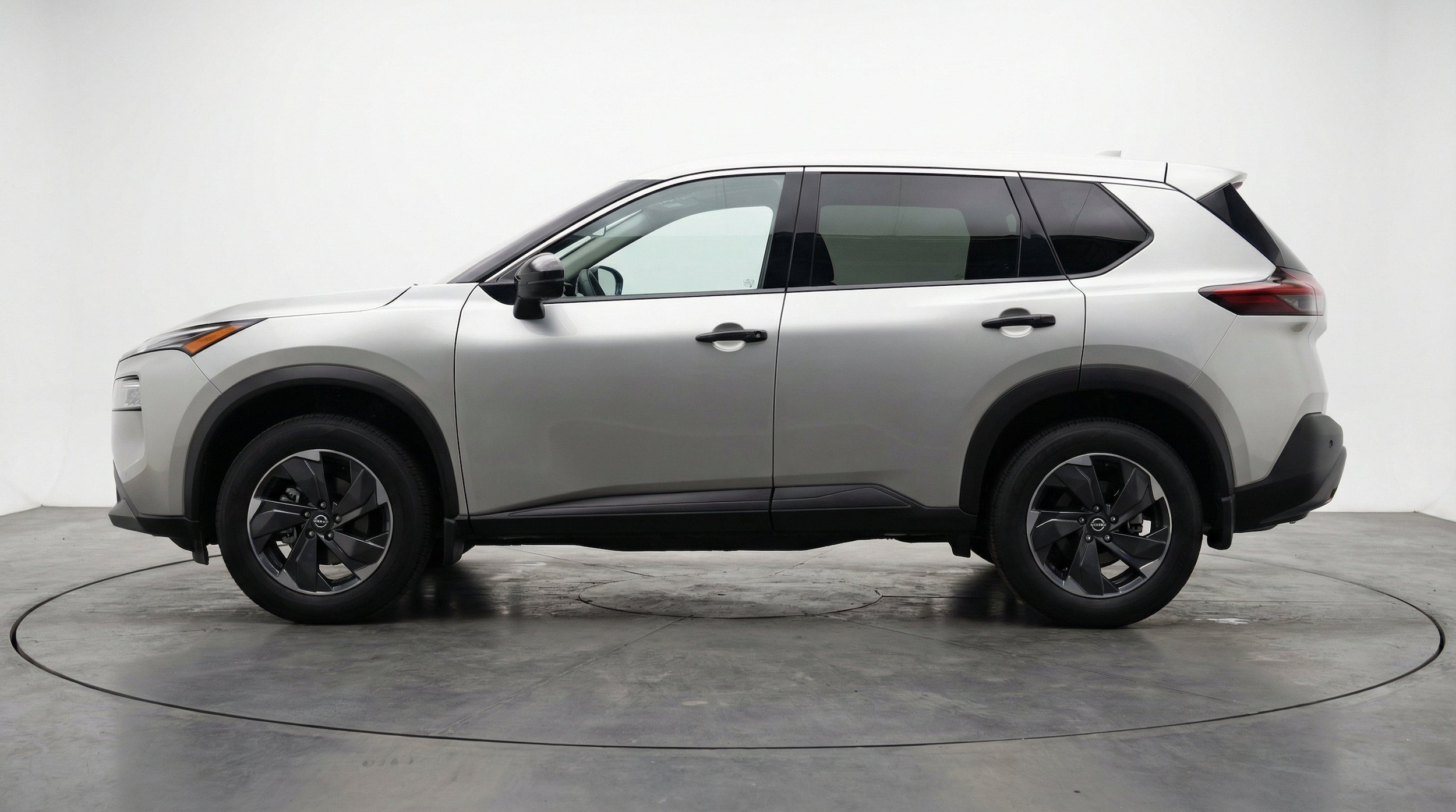 Thumbnail: 2025 Nissan Rogue - 5
