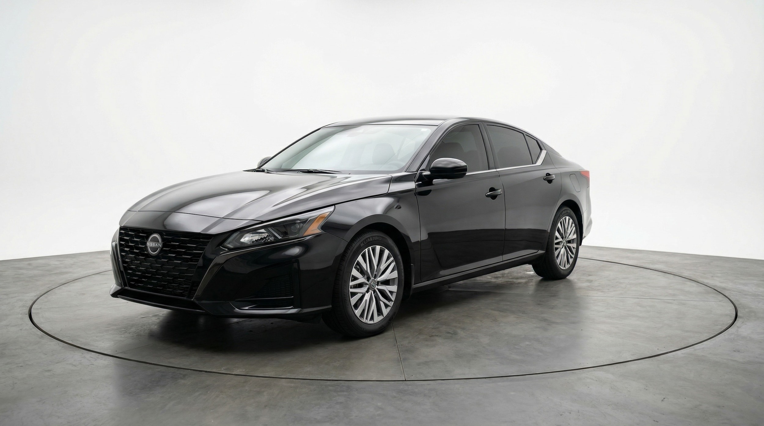 Thumbnail: 2025 Nissan Altima - 3