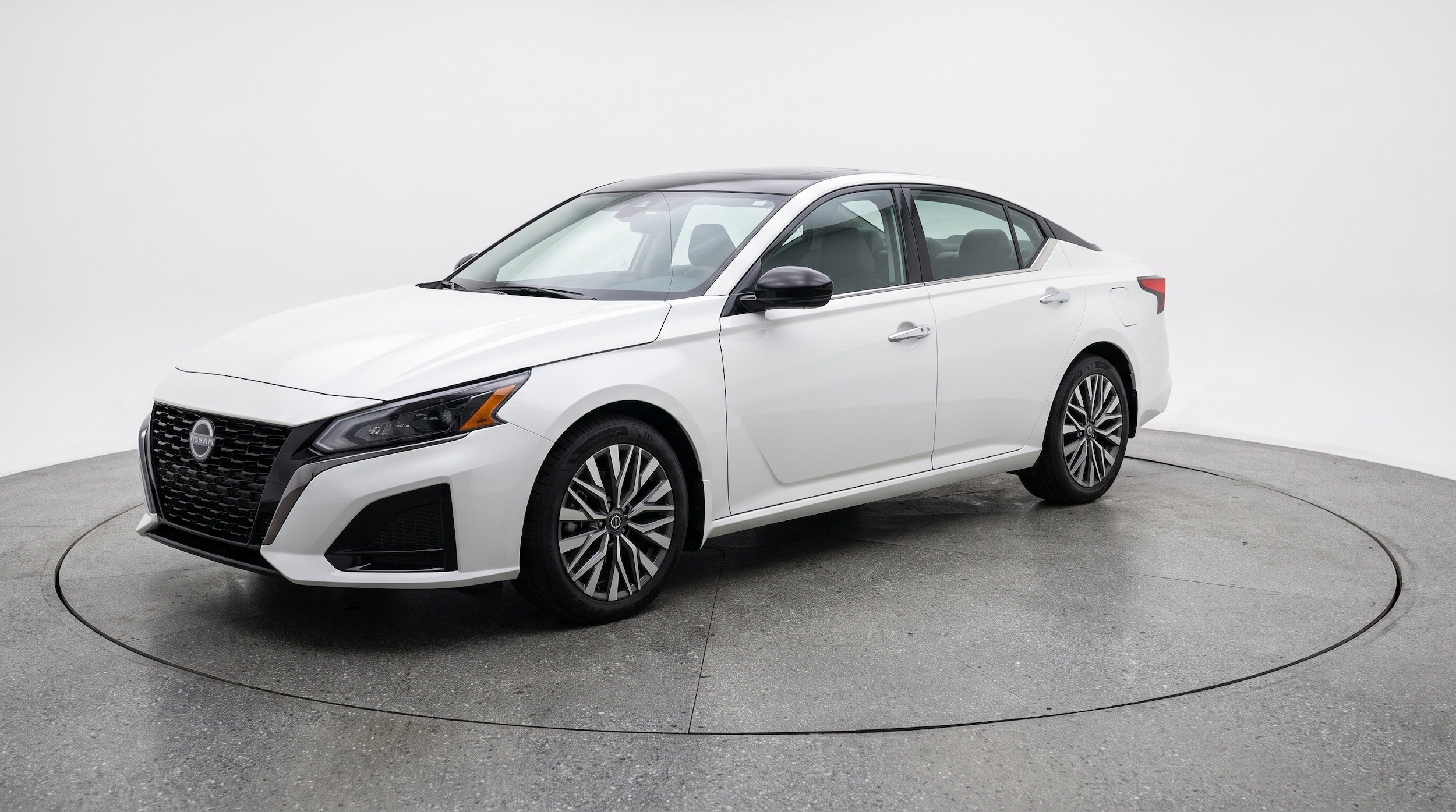 Thumbnail: 2025 Nissan Altima - 3