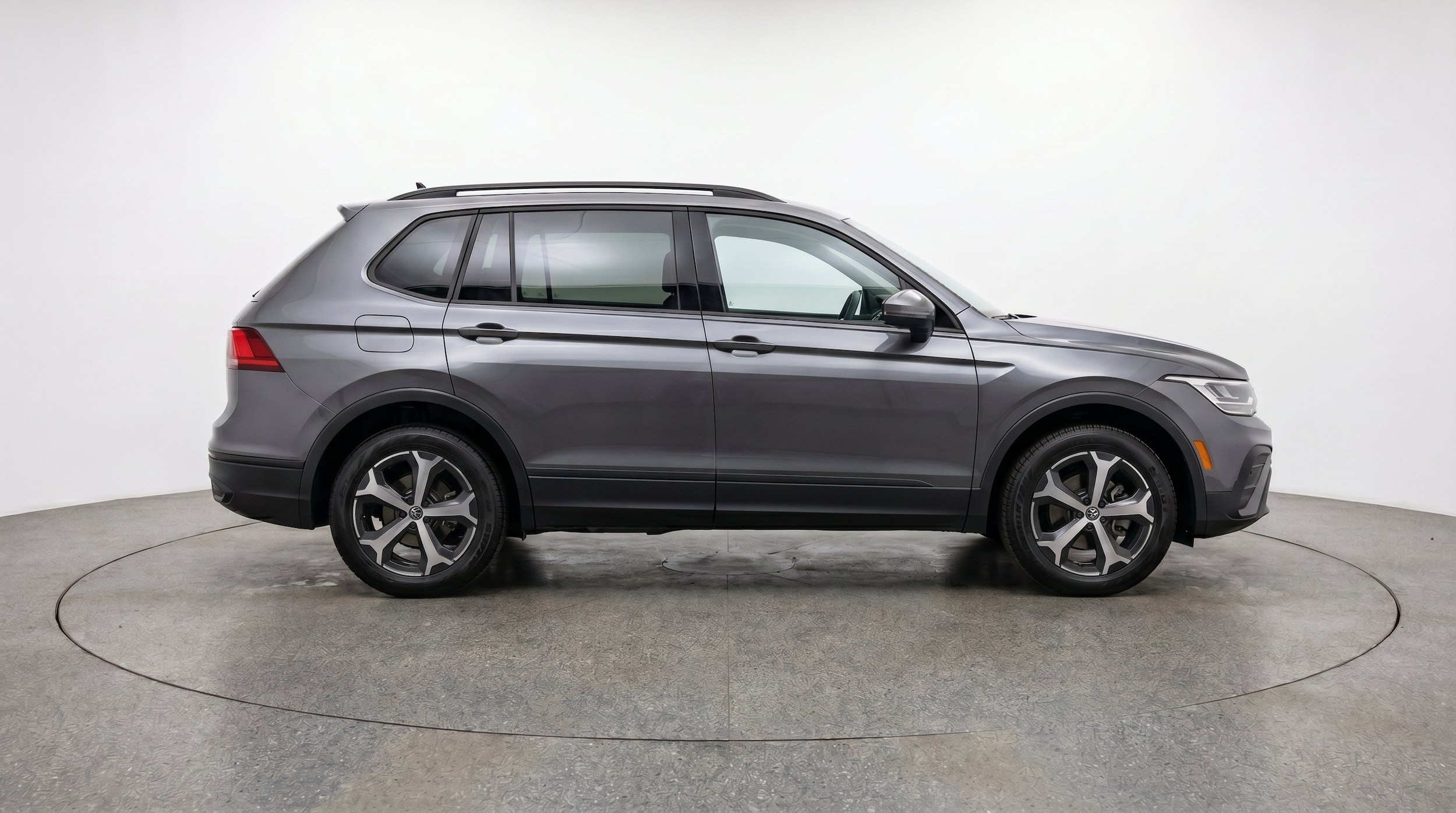 Thumbnail: 2026 Volkswagen Tiguan - 11