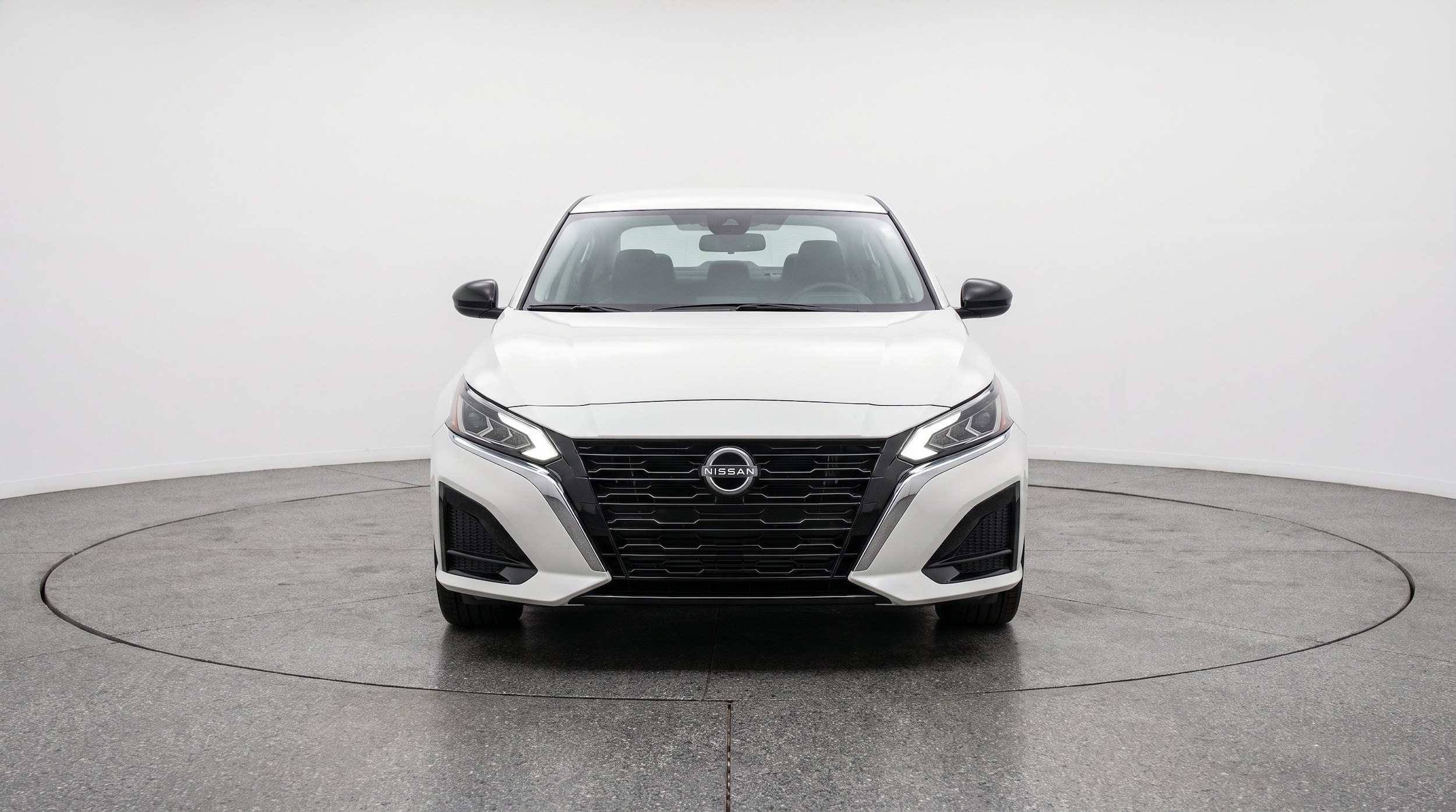 Thumbnail: 2025 Nissan Altima - 2