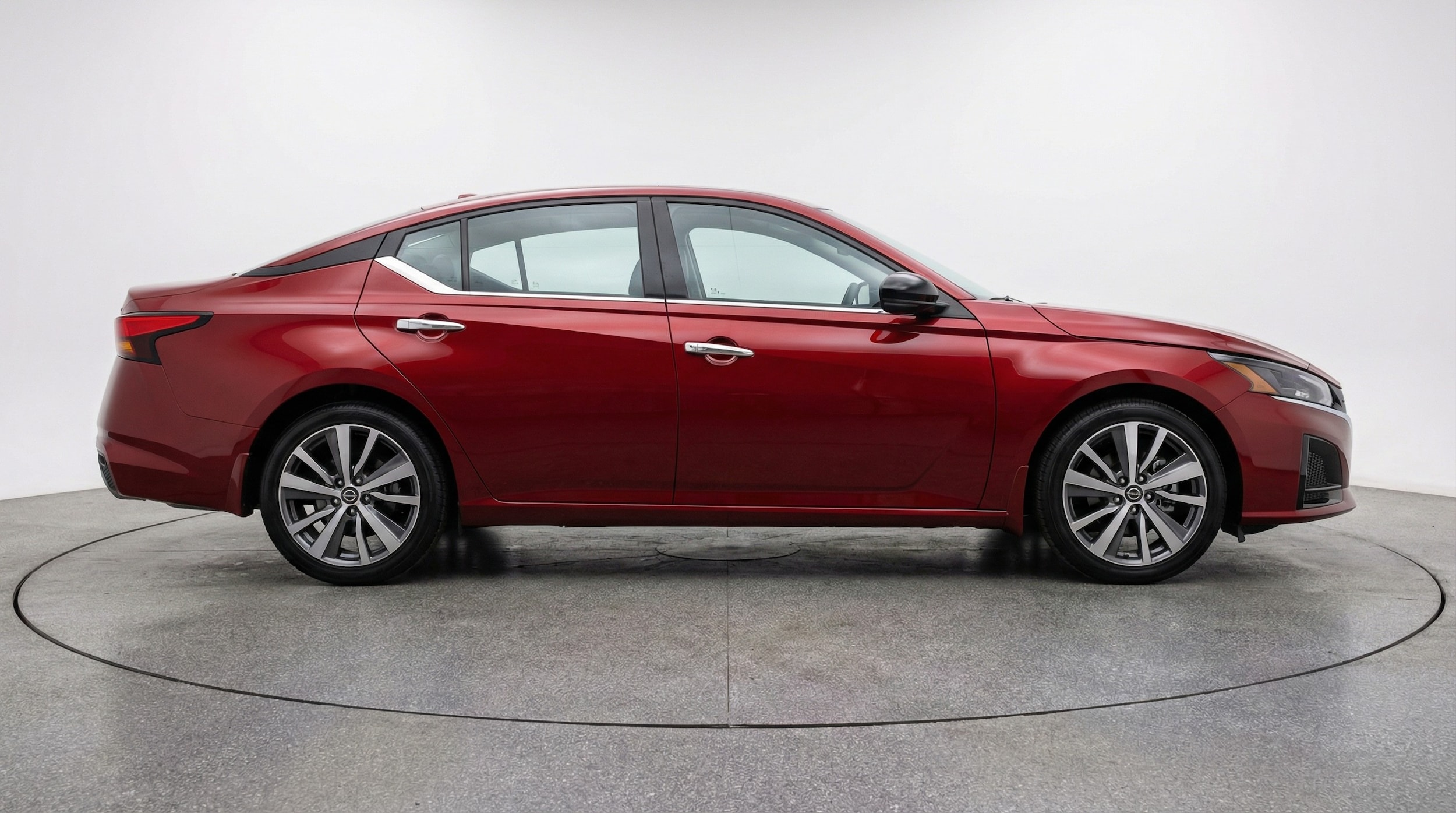 Thumbnail: 2025 Nissan Altima - 8