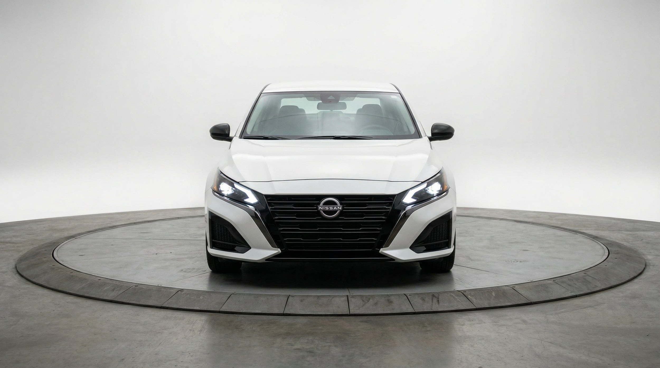Thumbnail: 2025 Nissan Altima - 2