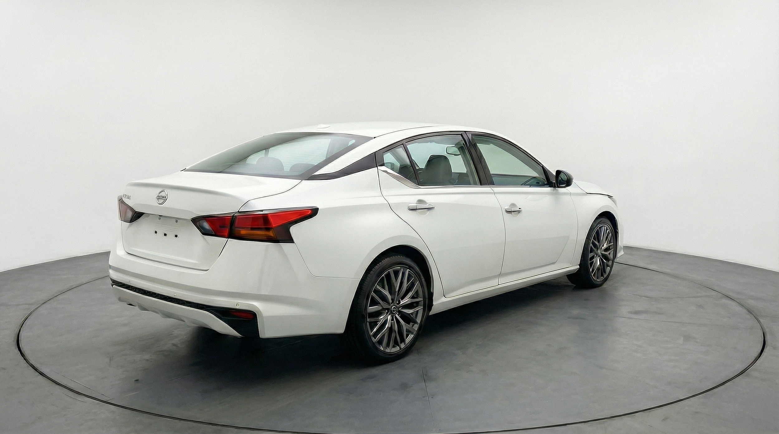 Thumbnail: 2025 Nissan Altima - 9