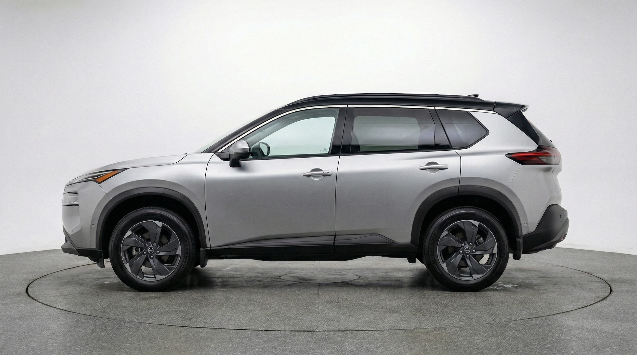 Thumbnail: 2025 Nissan Rogue - 4