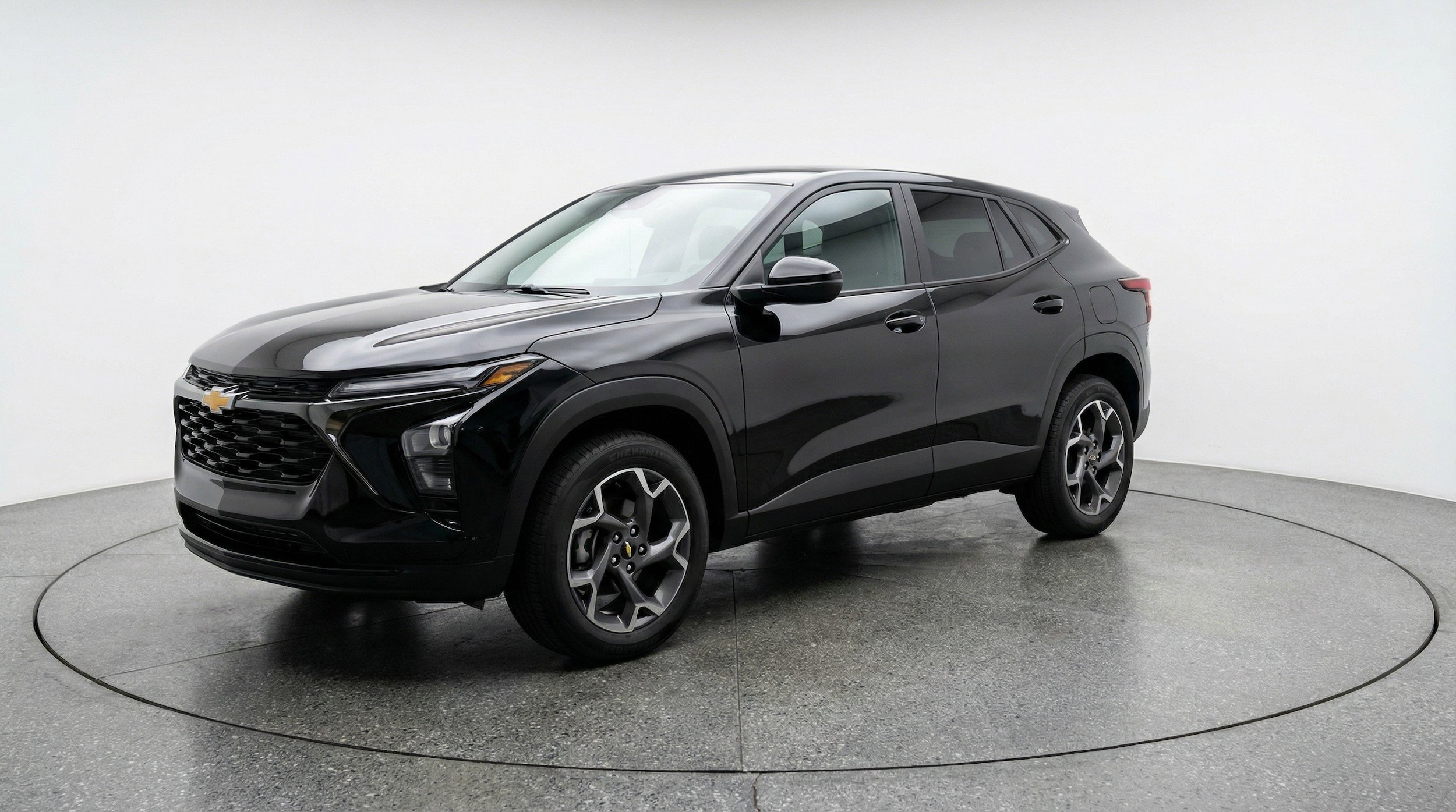 Thumbnail: 2025 Chevrolet Trax - 3