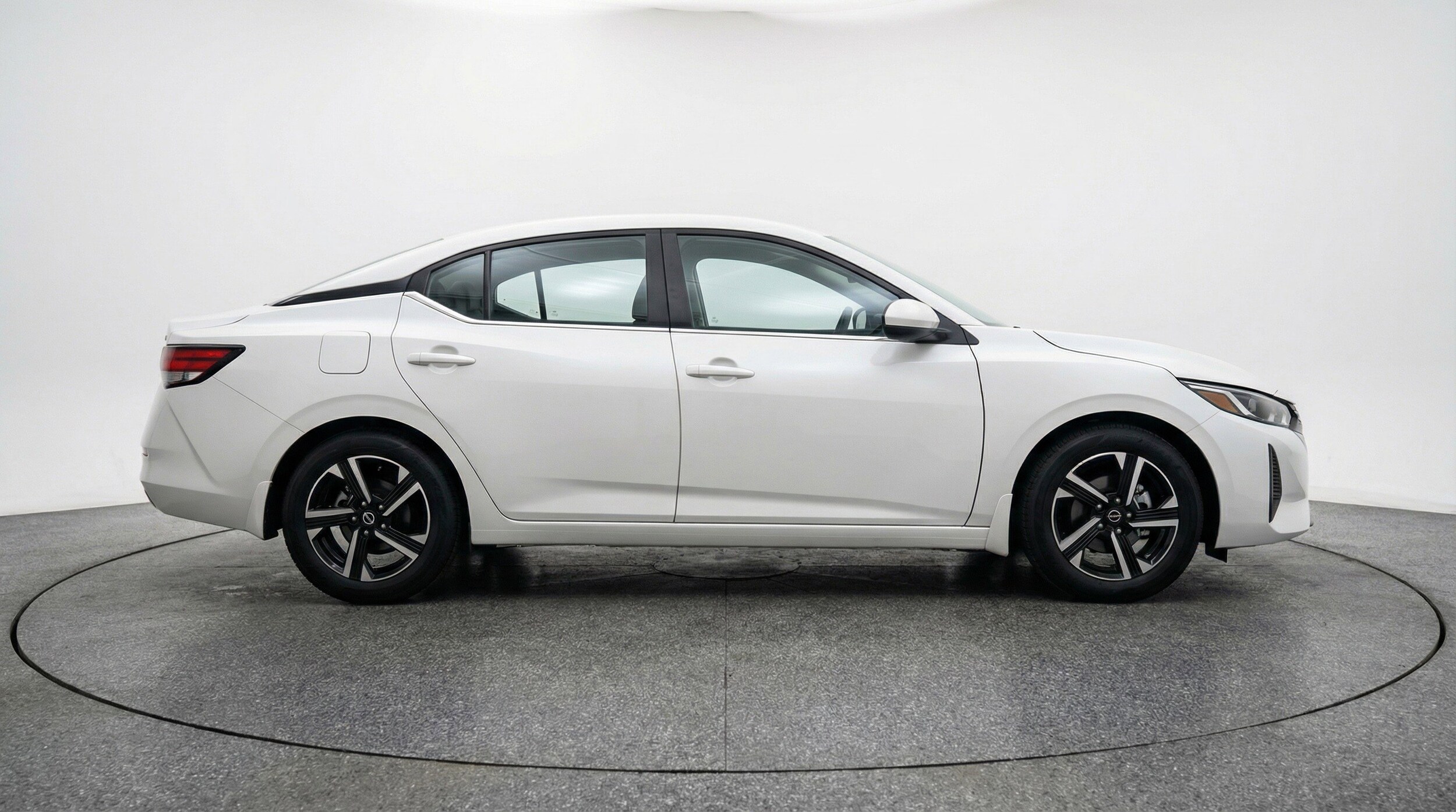 Thumbnail: 2025 Nissan Sentra - 11