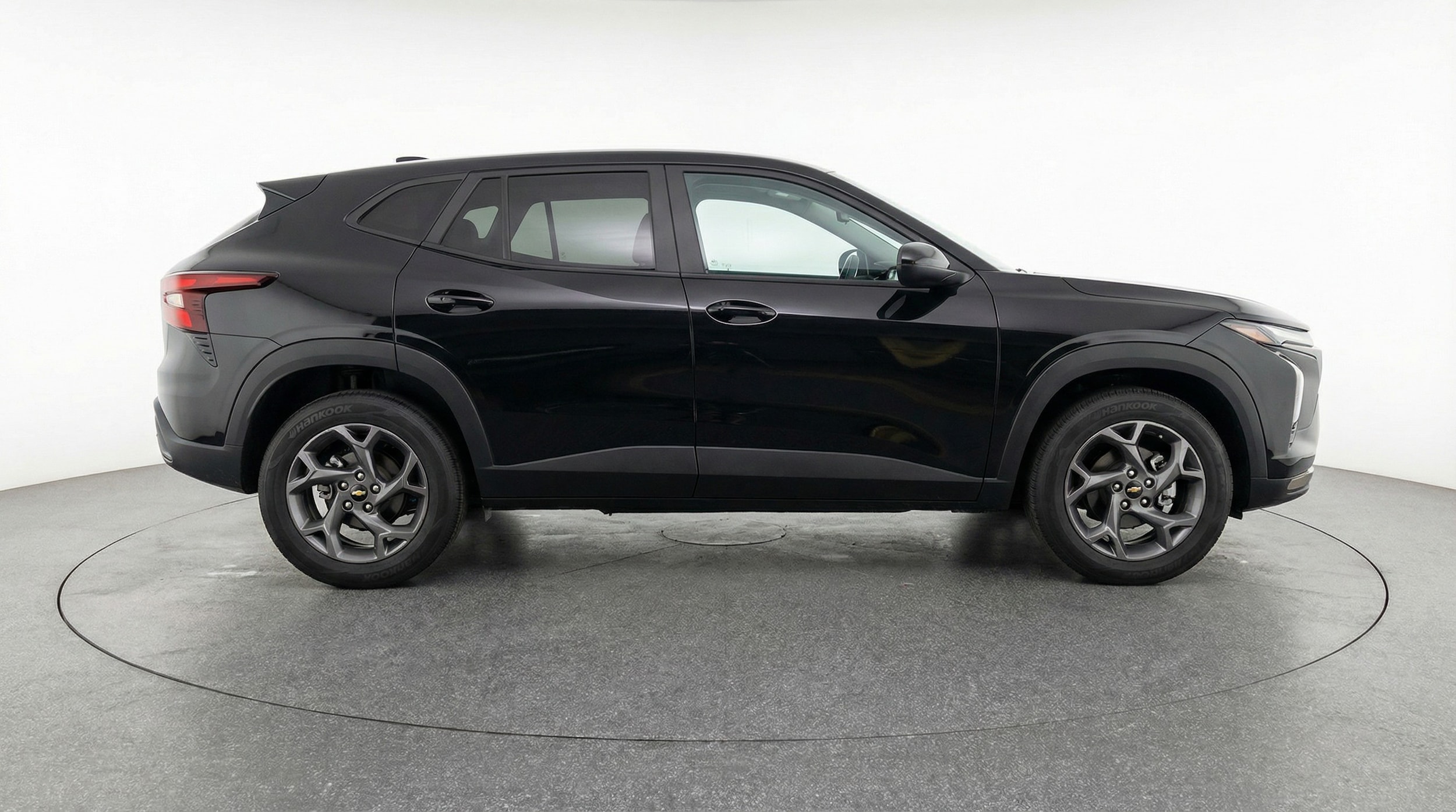 Thumbnail: 2025 Chevrolet Trax - 8