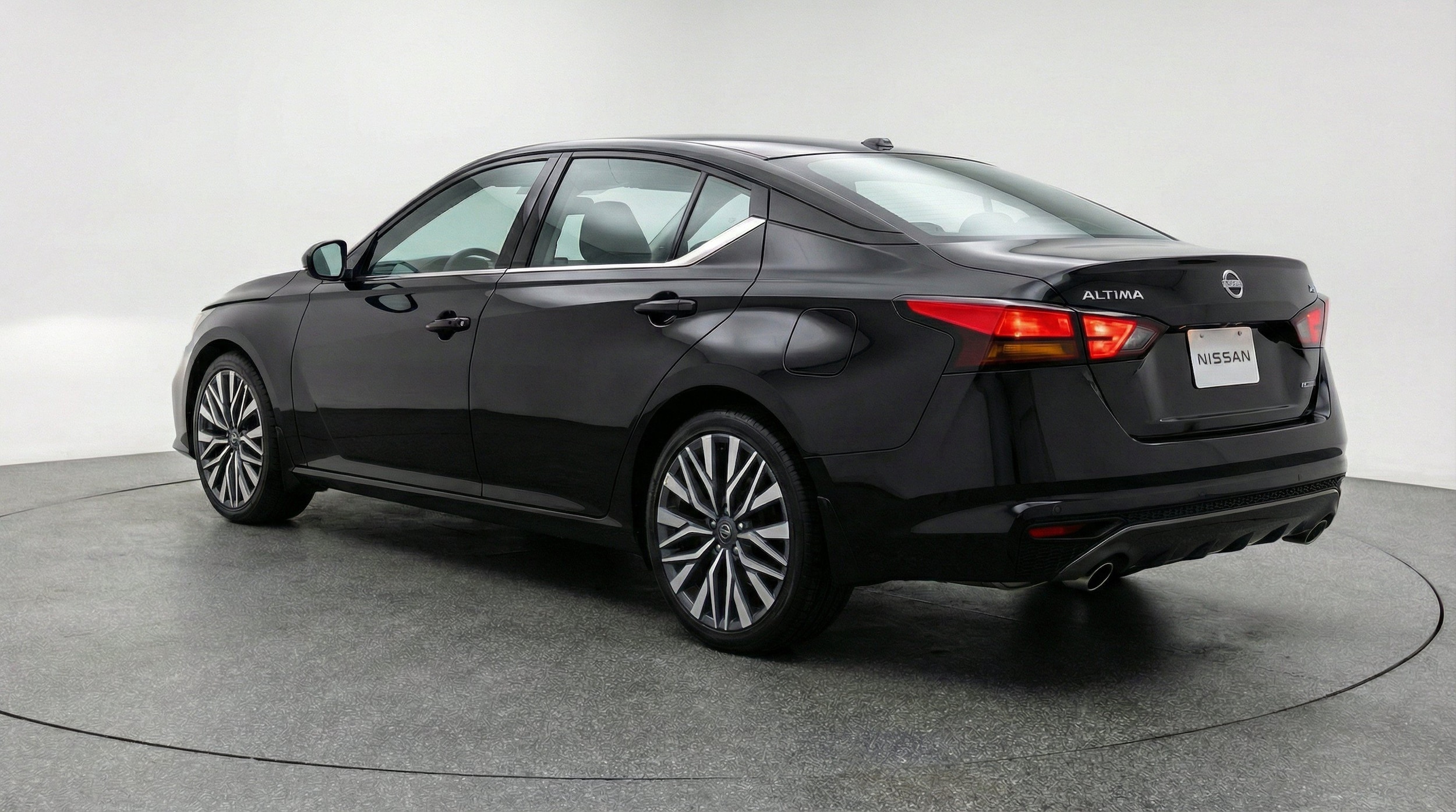 Thumbnail: 2025 Nissan Altima - 6