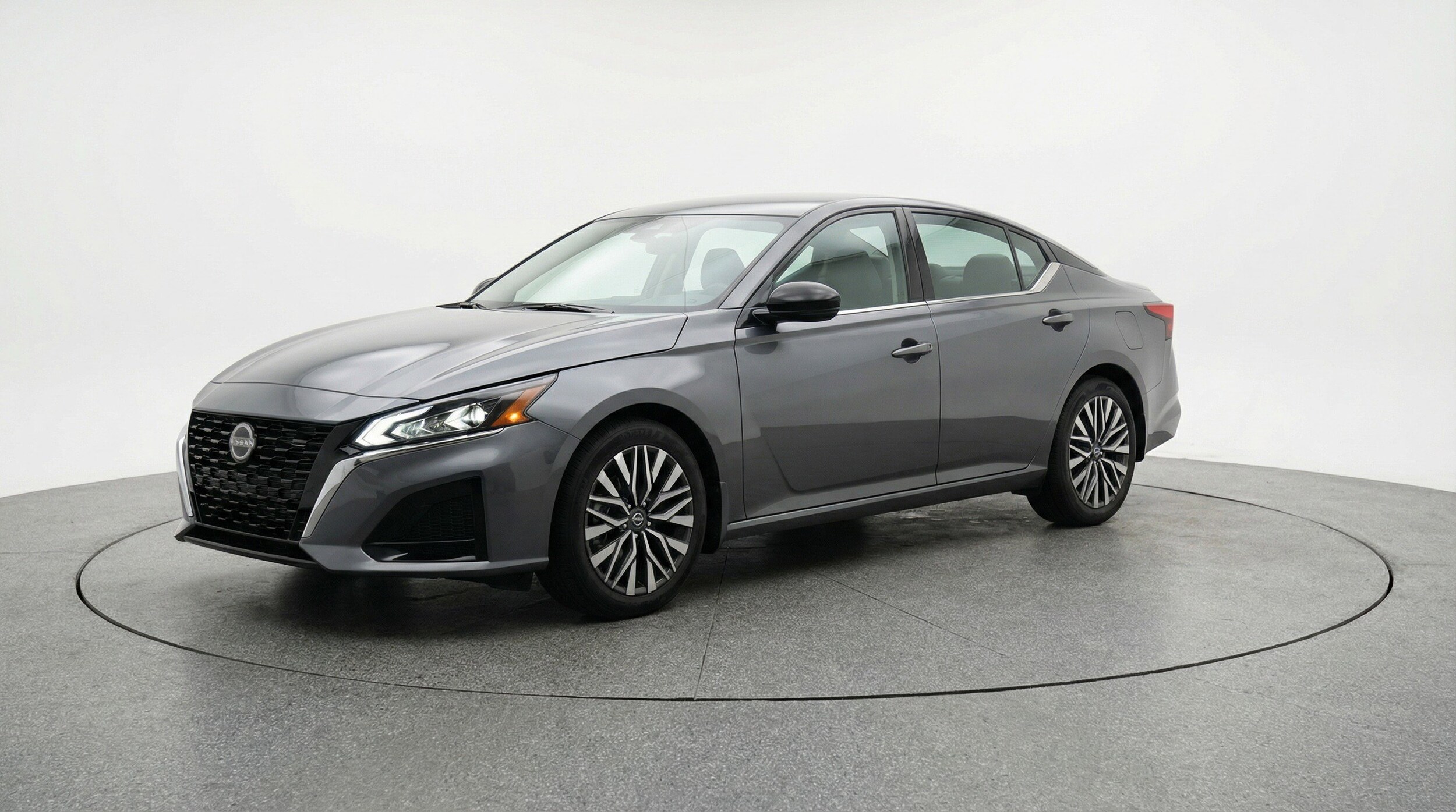 Thumbnail: 2025 Nissan Altima - 3