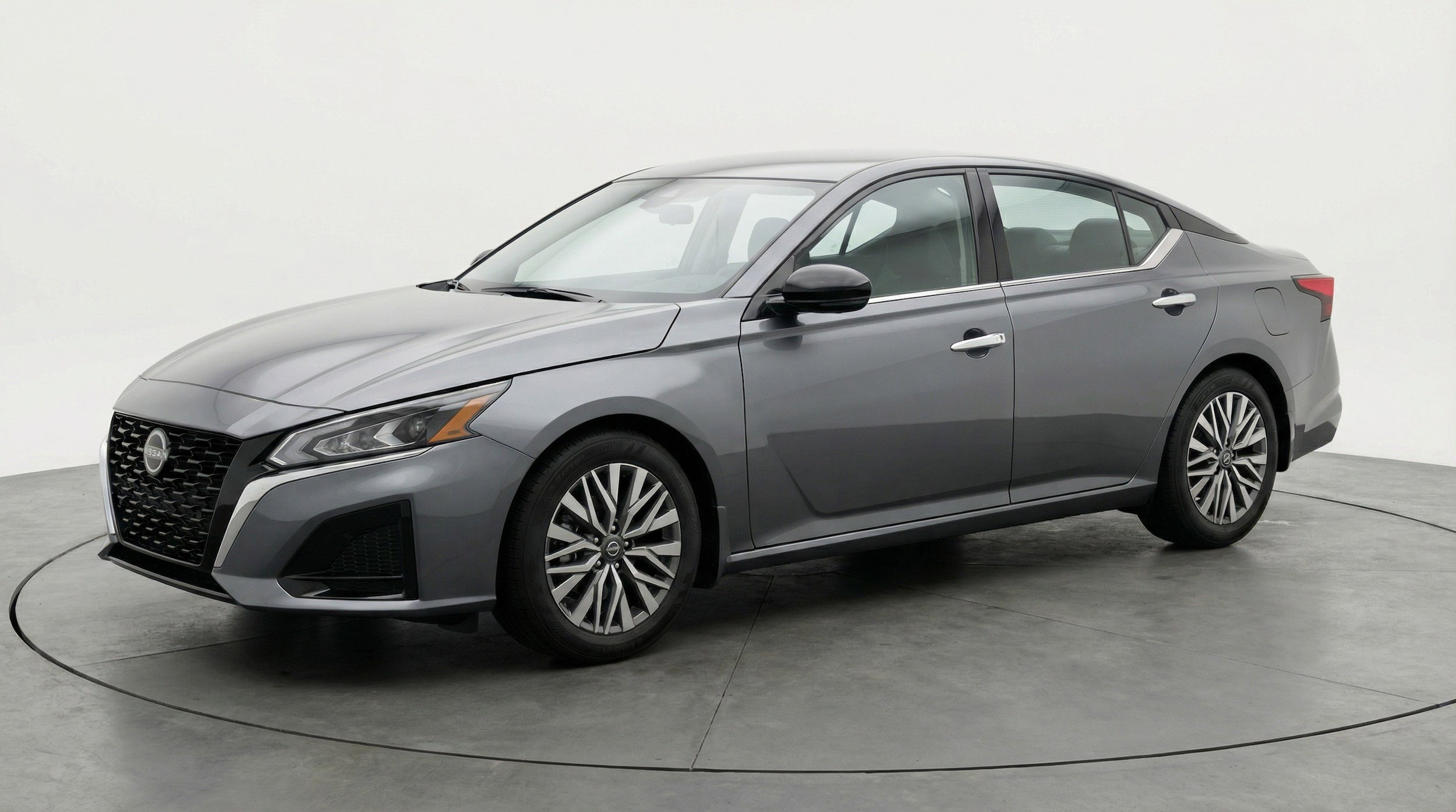 Thumbnail: 2025 Nissan Altima - 3