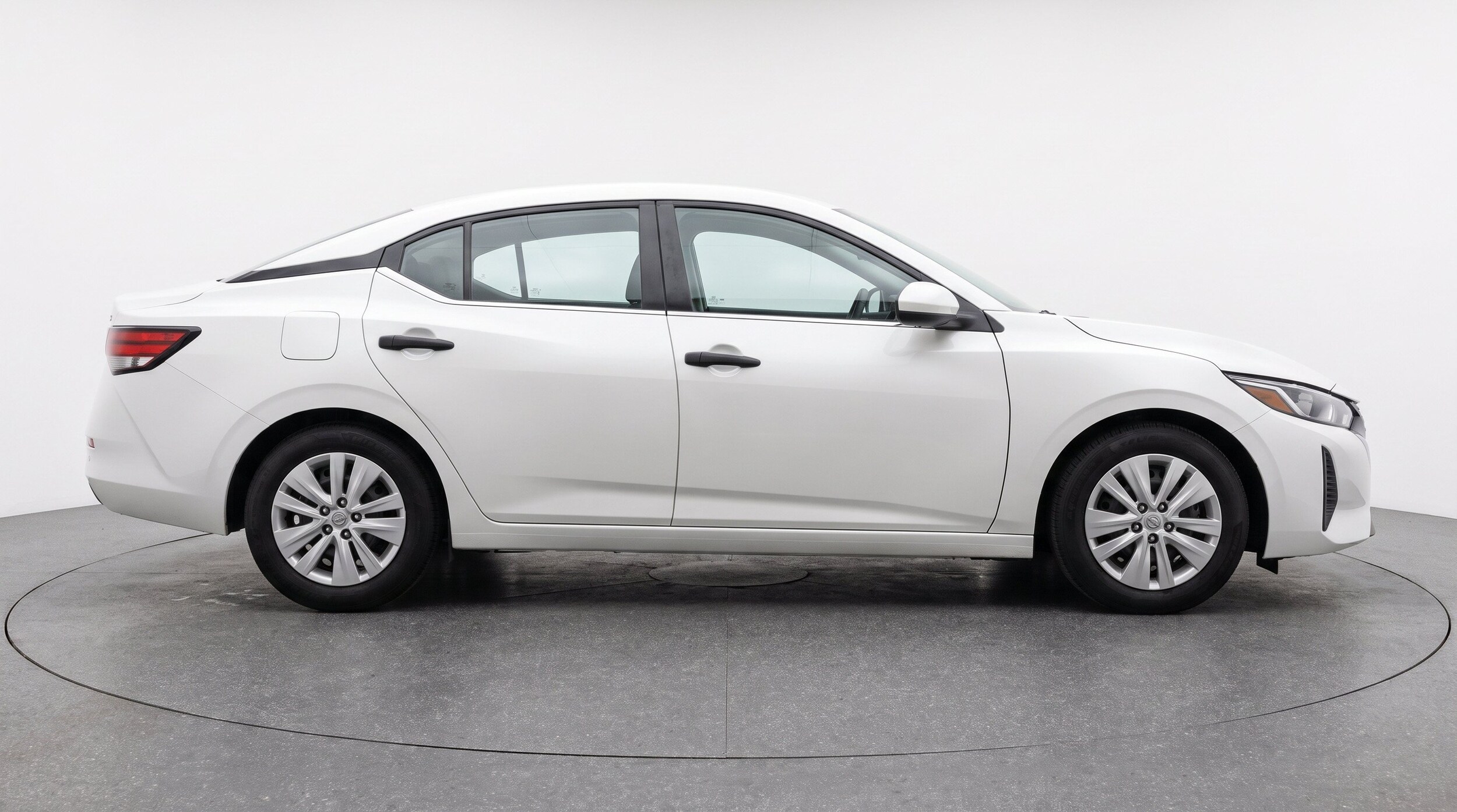 2025 Nissan Sentra S - Photo 10