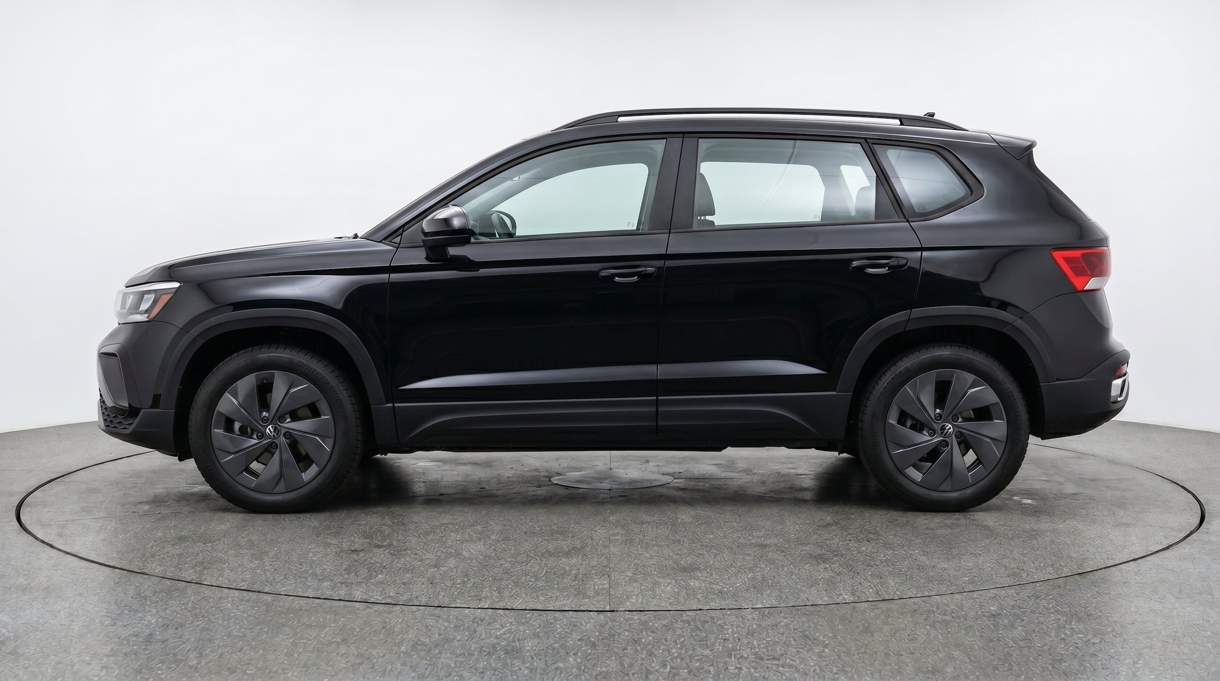Thumbnail: 2026 Volkswagen Taos - 5