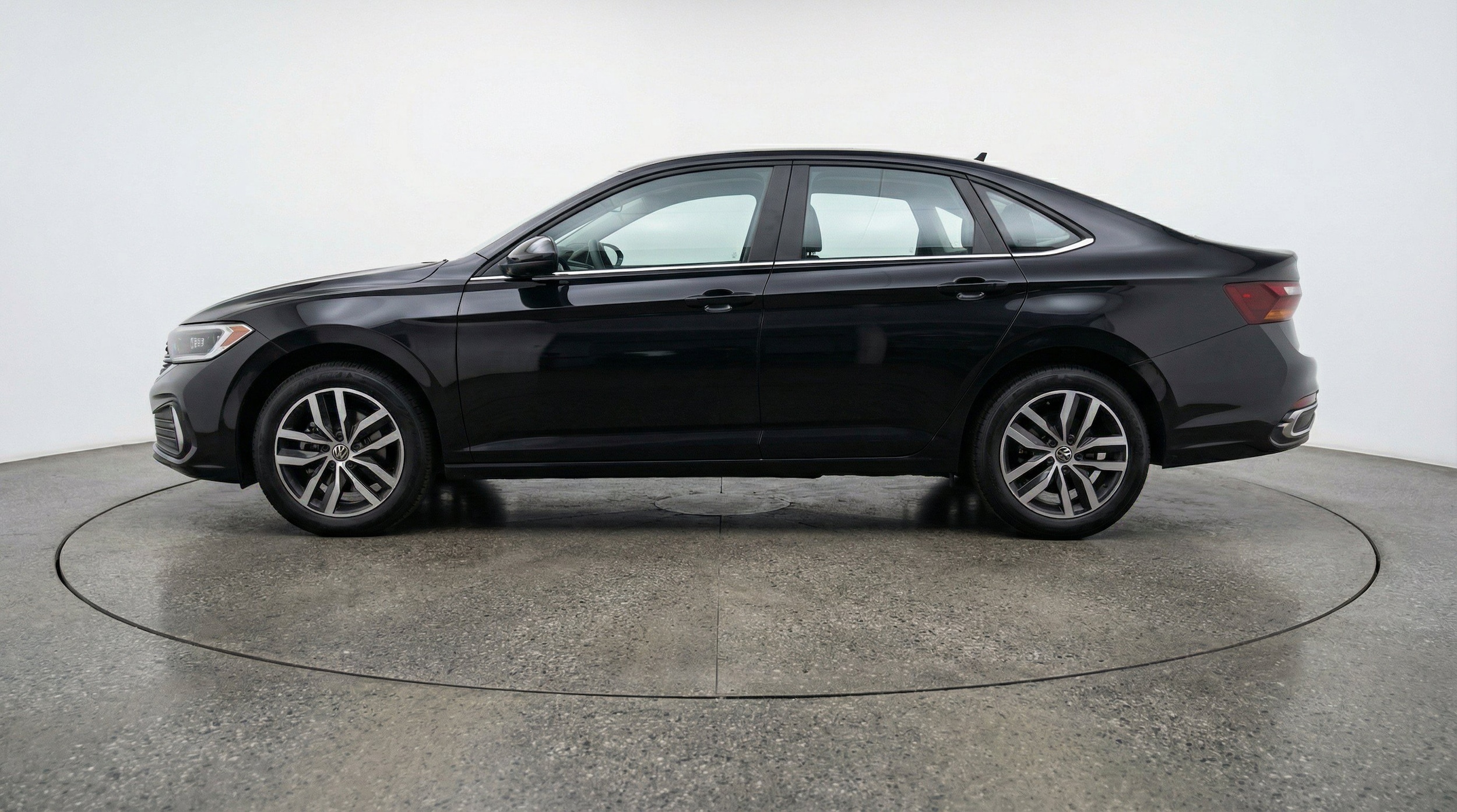 Thumbnail: 2025 Volkswagen Jetta - 5