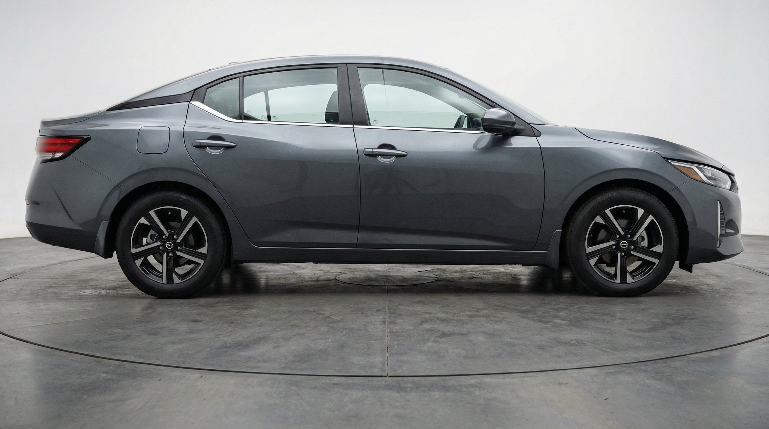 Thumbnail: 2025 Nissan Sentra - 11