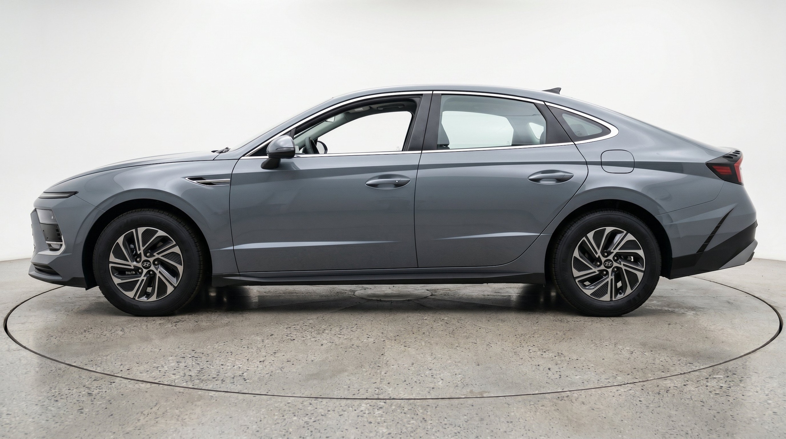 Thumbnail: 2026 Hyundai Sonata - 5