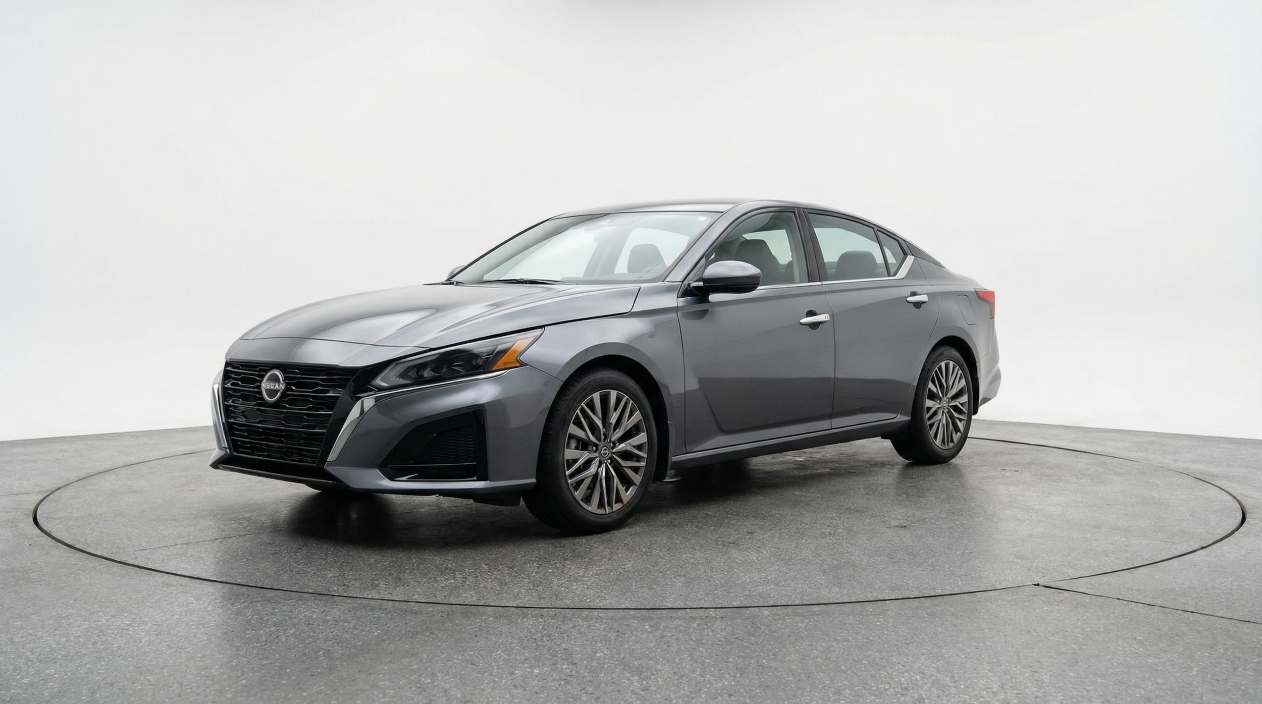 Thumbnail: 2025 Nissan Altima - 3