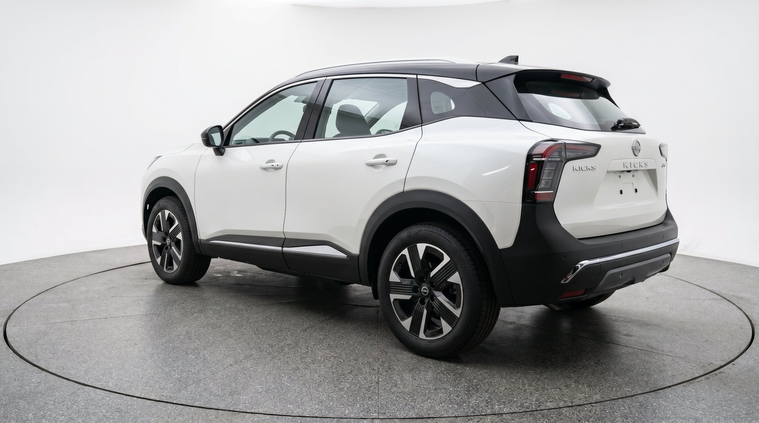 Thumbnail: 2026 Nissan Kicks - 6