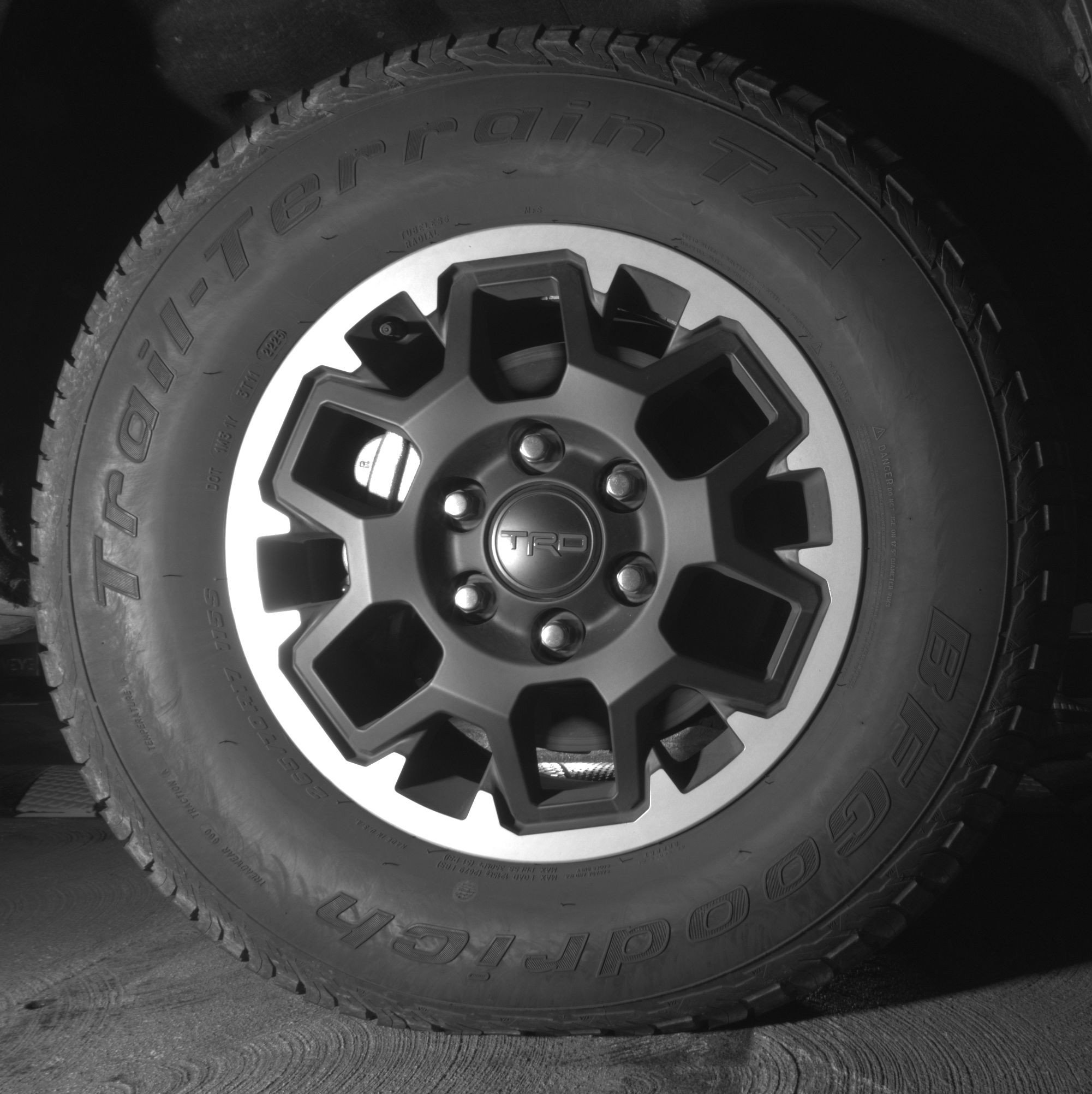 Thumbnail: 2025 Toyota Tacoma - 13