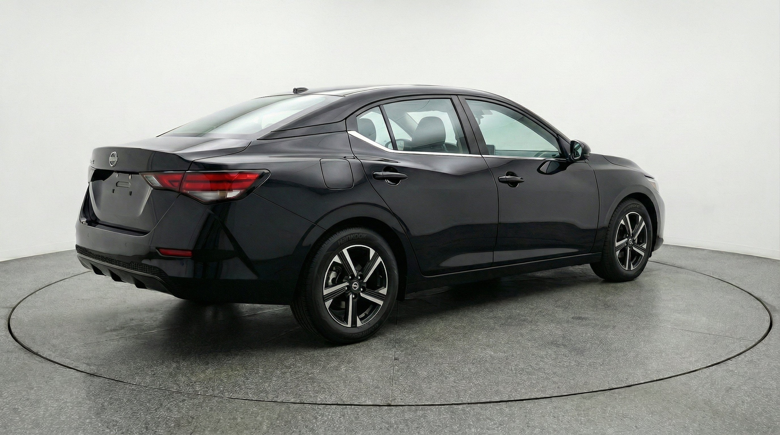 Thumbnail: 2025 Nissan Sentra - 9