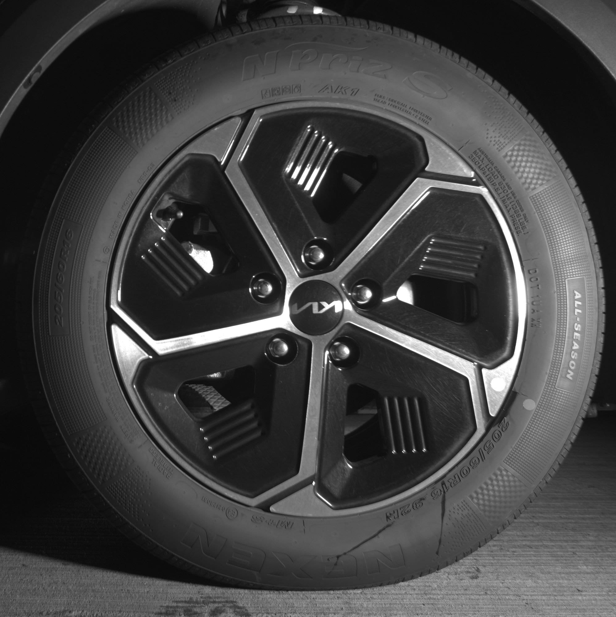 Thumbnail: 2026 Kia Niro - 12