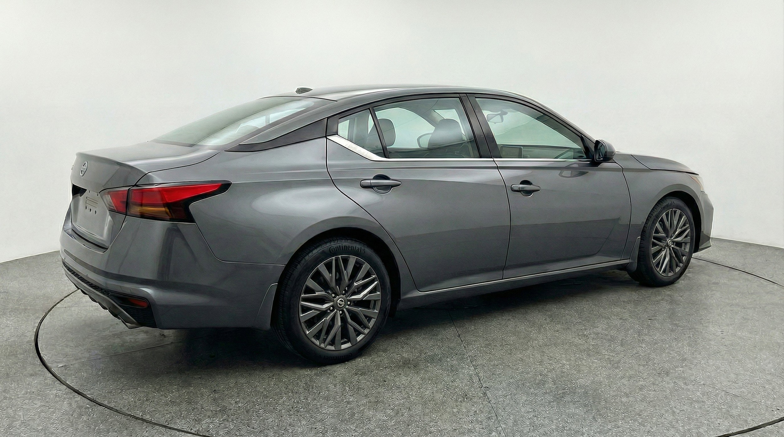 Thumbnail: 2025 Nissan Altima - 9