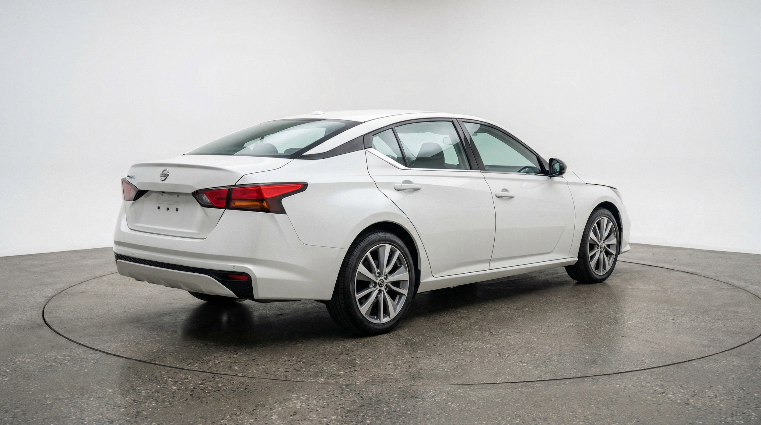 Thumbnail: 2025 Nissan Altima - 9