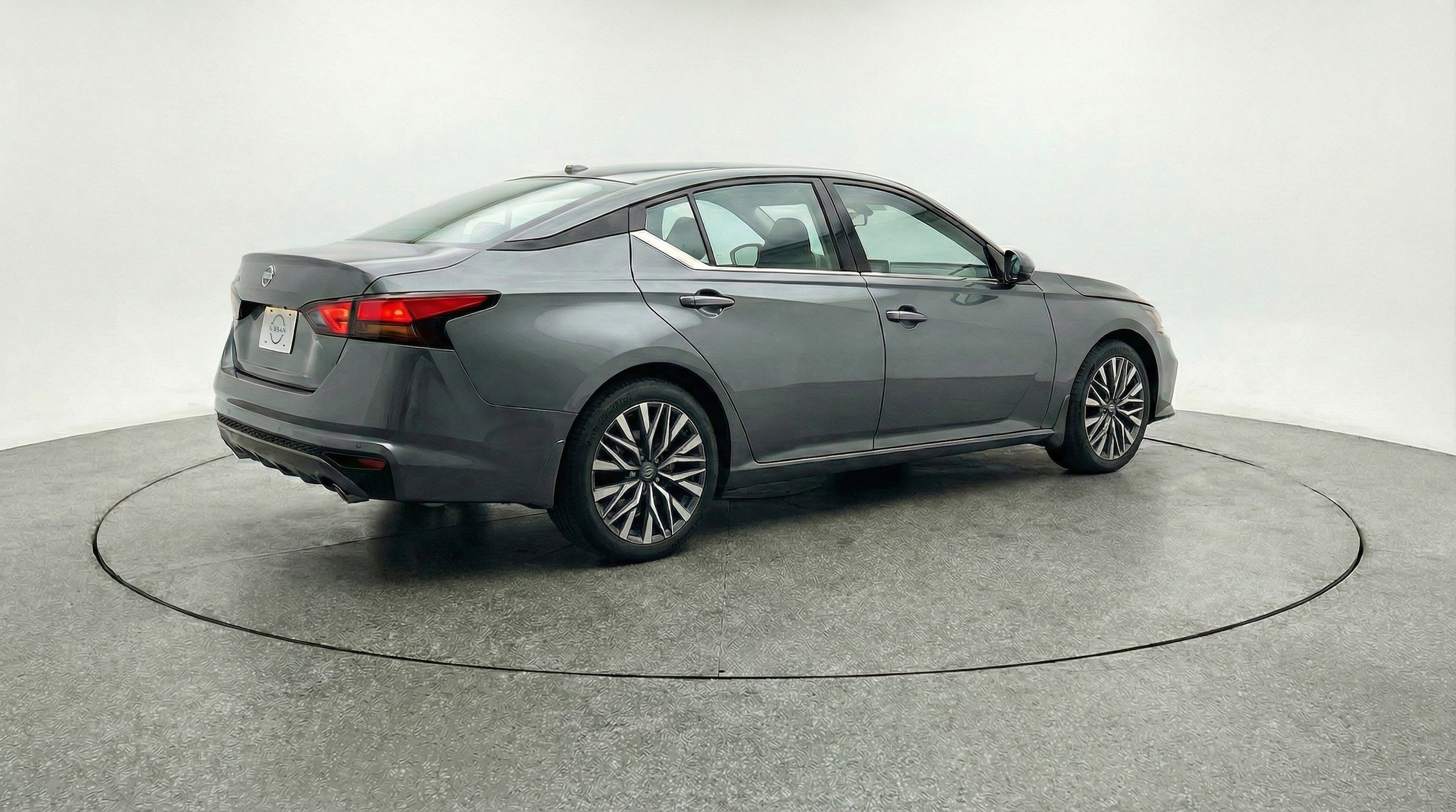 Thumbnail: 2025 Nissan Altima - 9