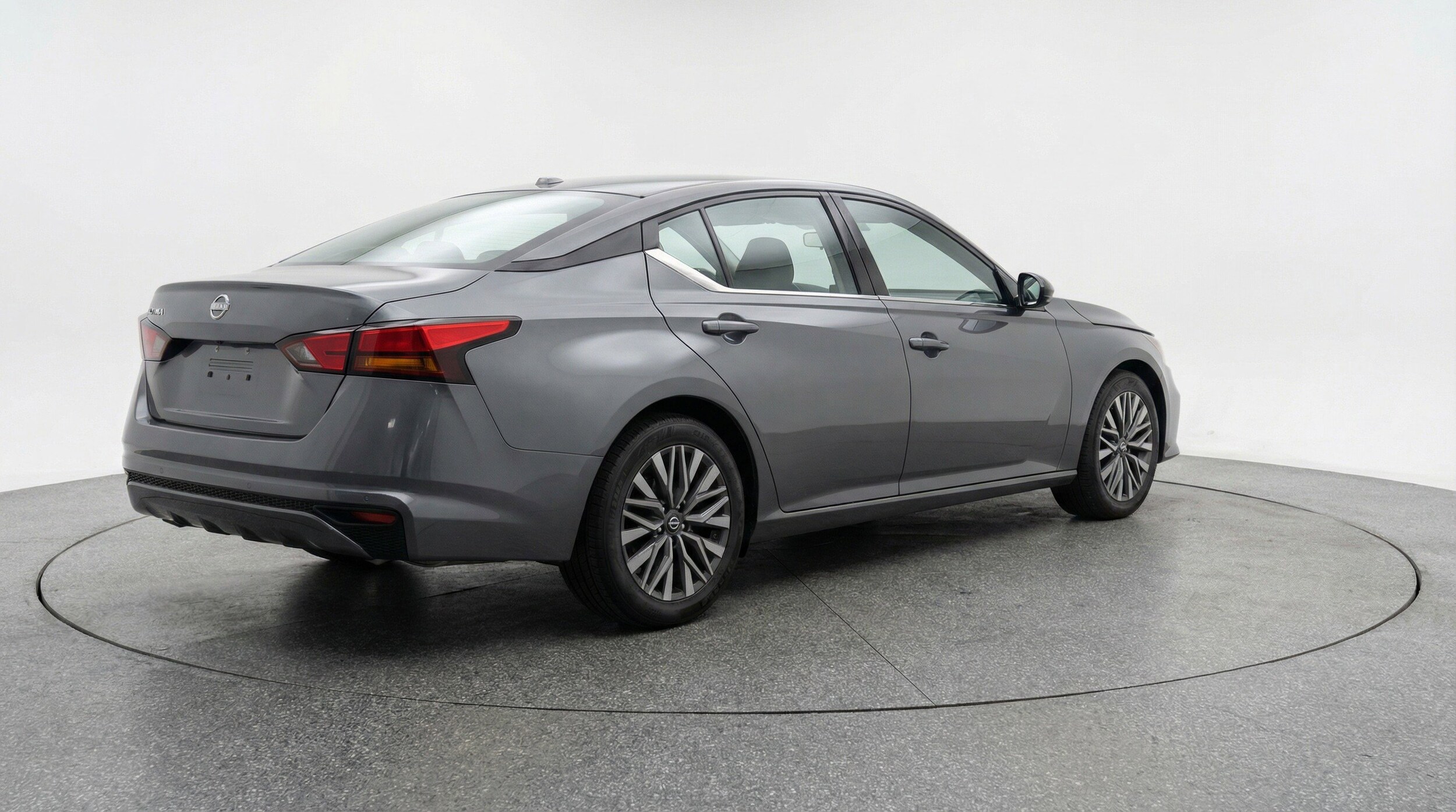 Thumbnail: 2025 Nissan Altima - 9