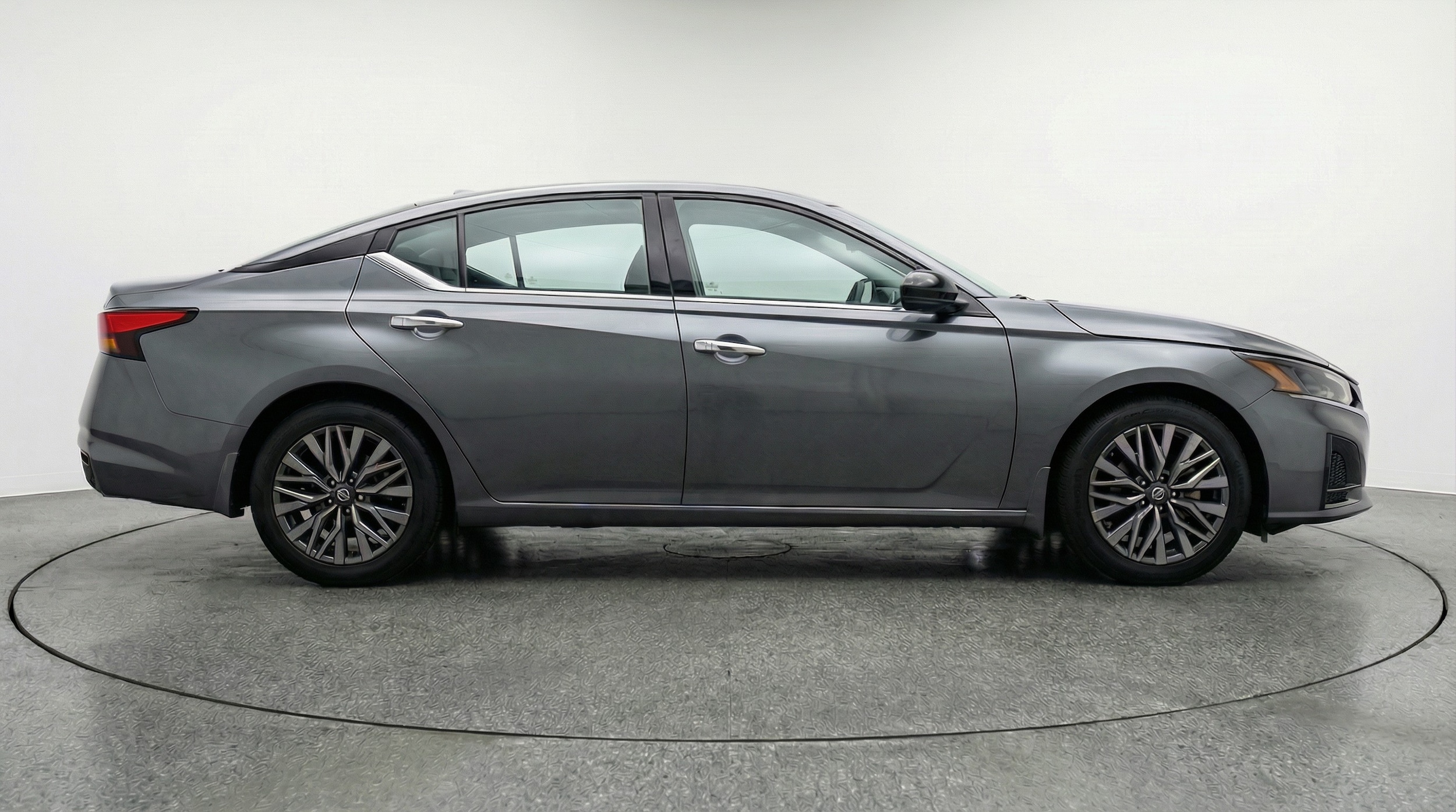 Thumbnail: 2025 Nissan Altima - 8