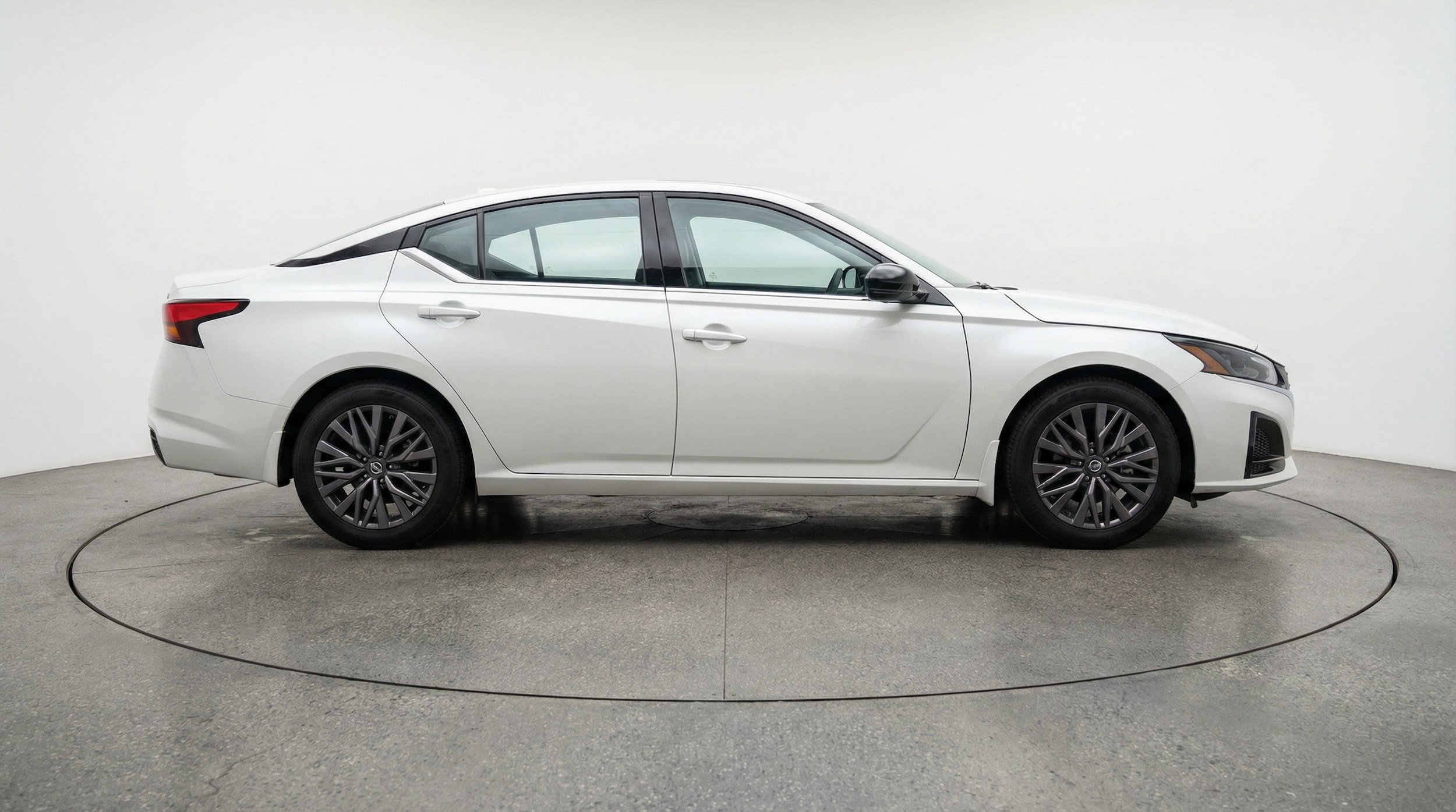 Thumbnail: 2025 Nissan Altima - 8