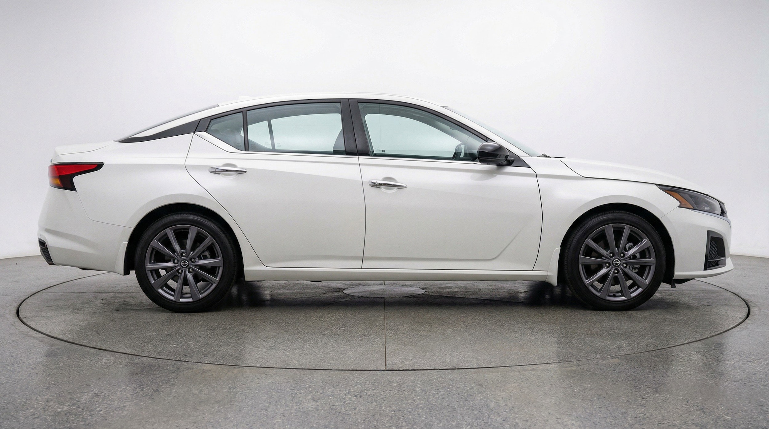 Thumbnail: 2025 Nissan Altima - 11