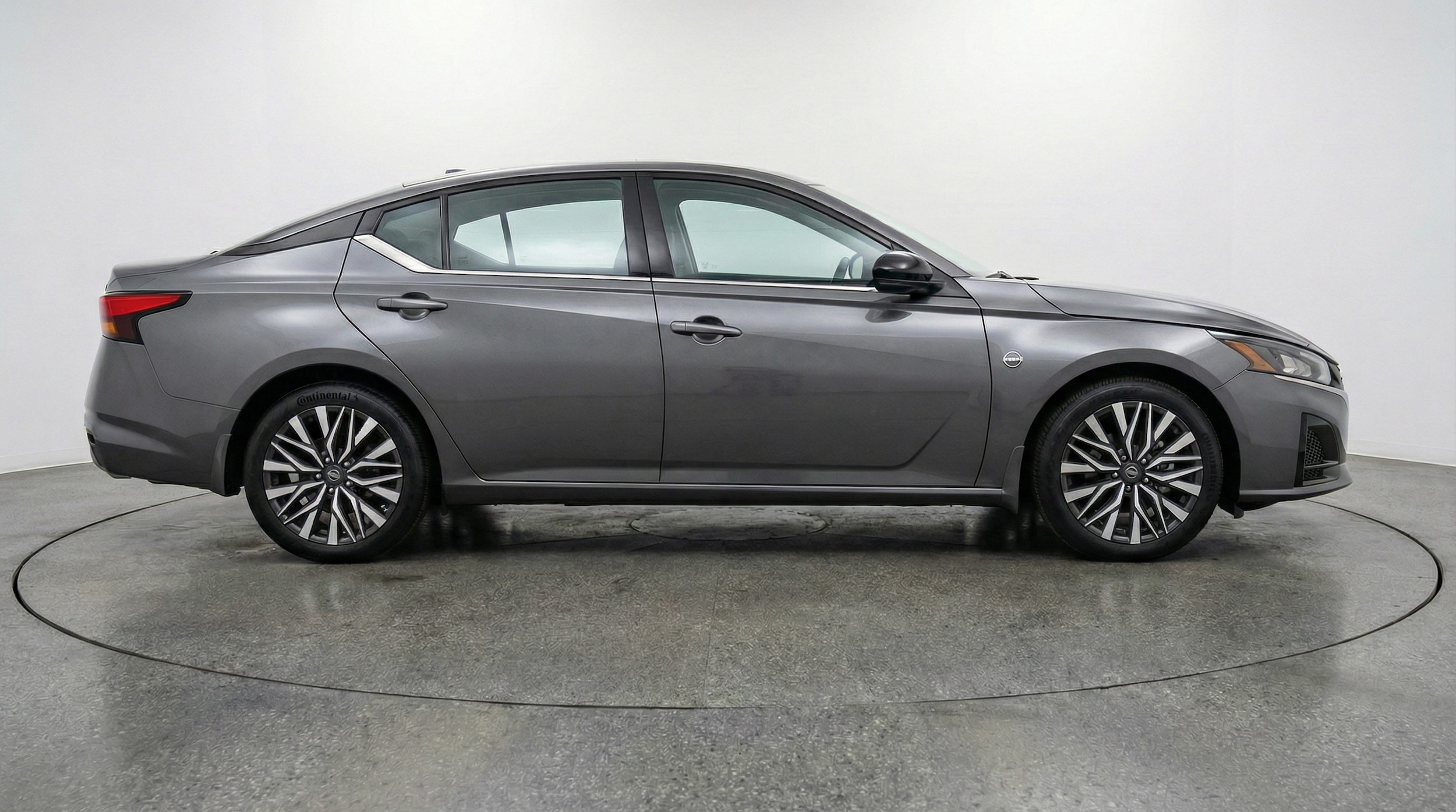 Thumbnail: 2025 Nissan Altima - 8