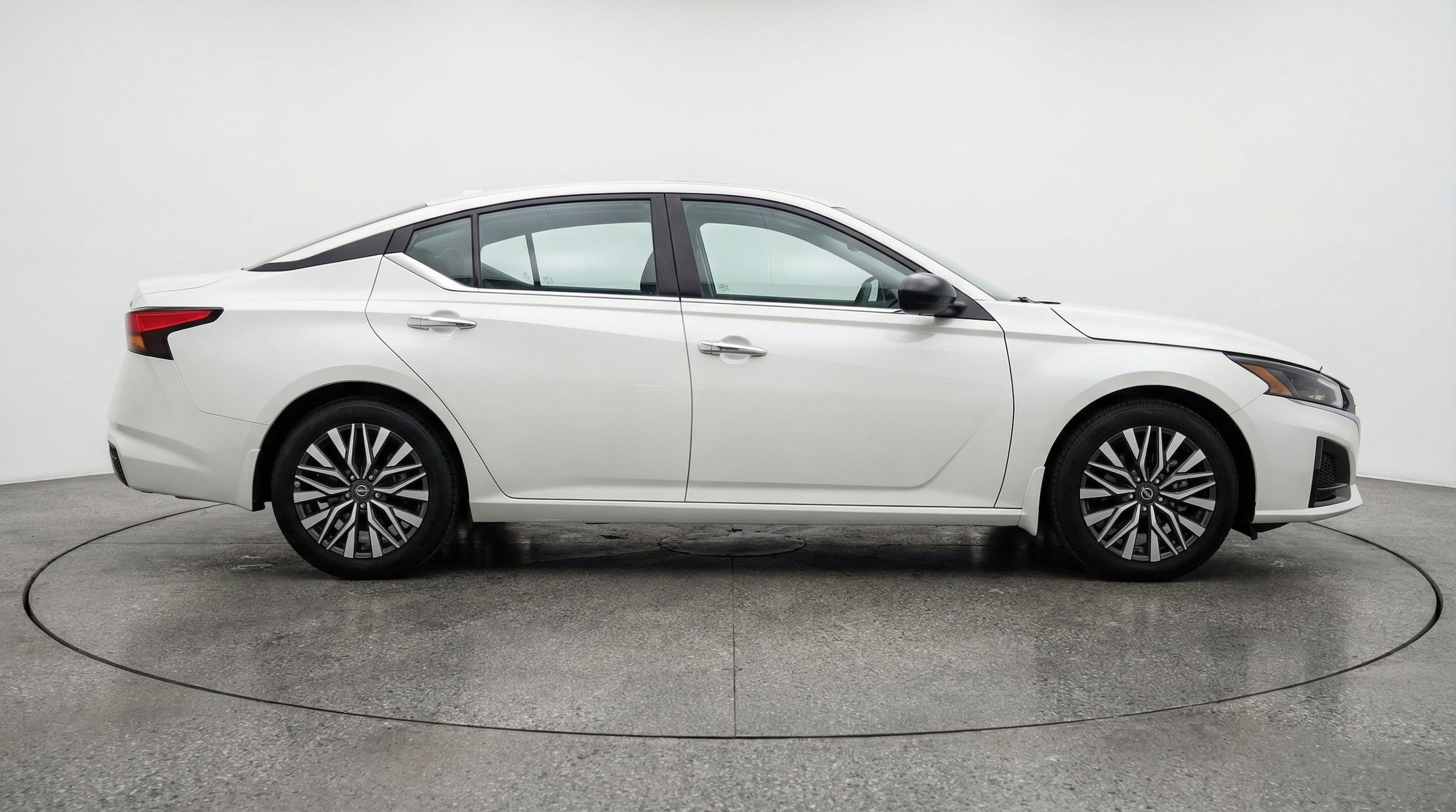 Thumbnail: 2025 Nissan Altima - 11