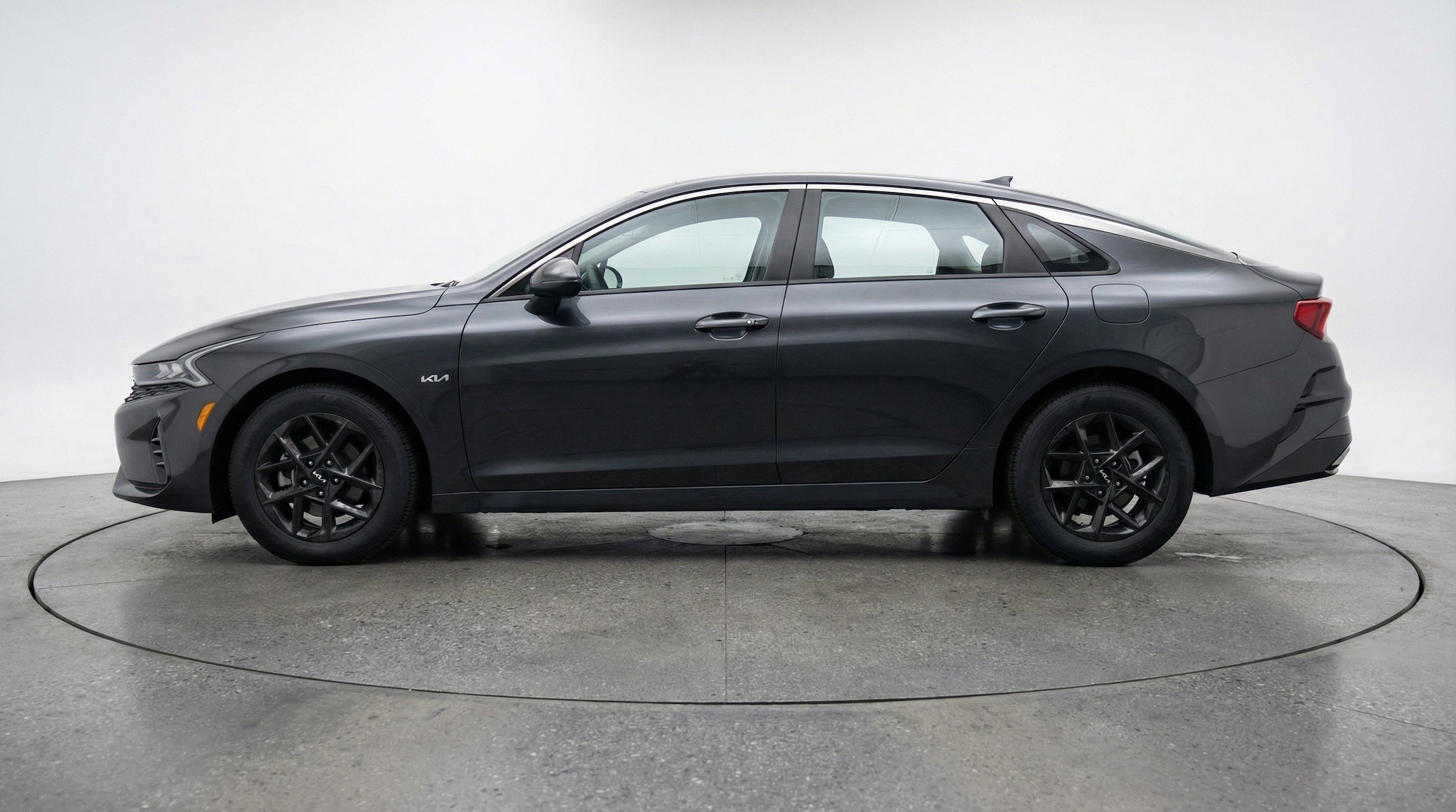 Thumbnail: 2025 Kia K5 - 5