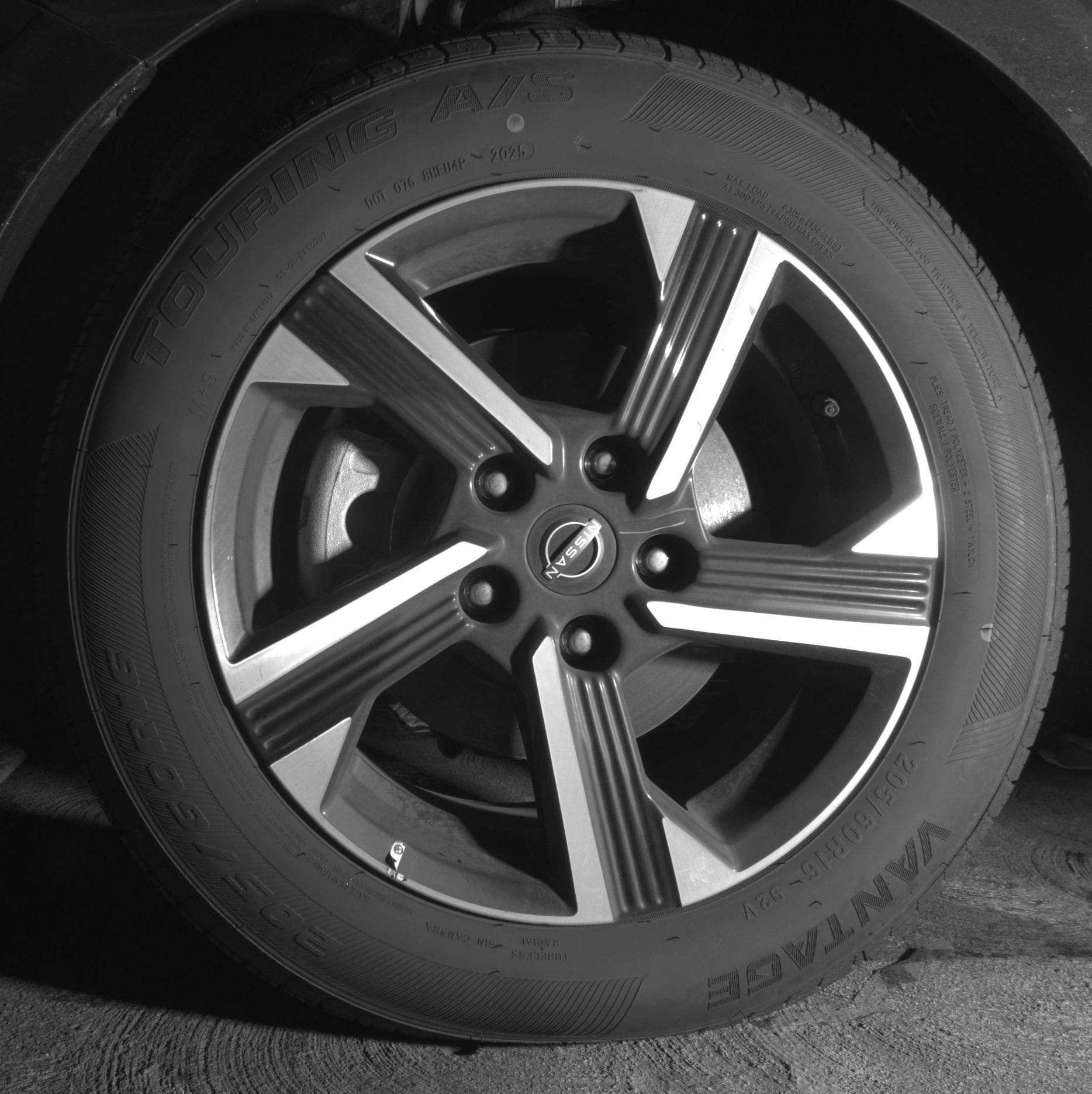 Thumbnail: 2025 Nissan Sentra - 9