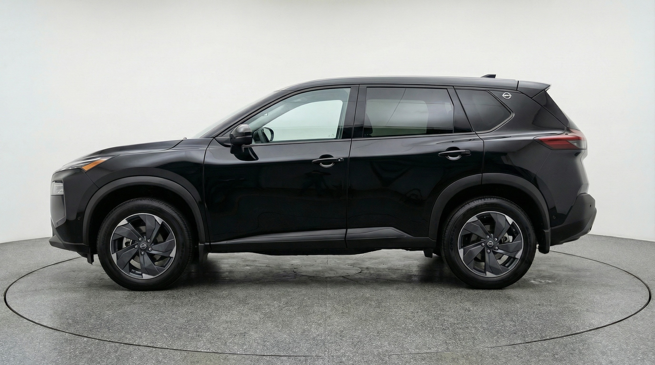 Thumbnail: 2025 Nissan Rogue - 4