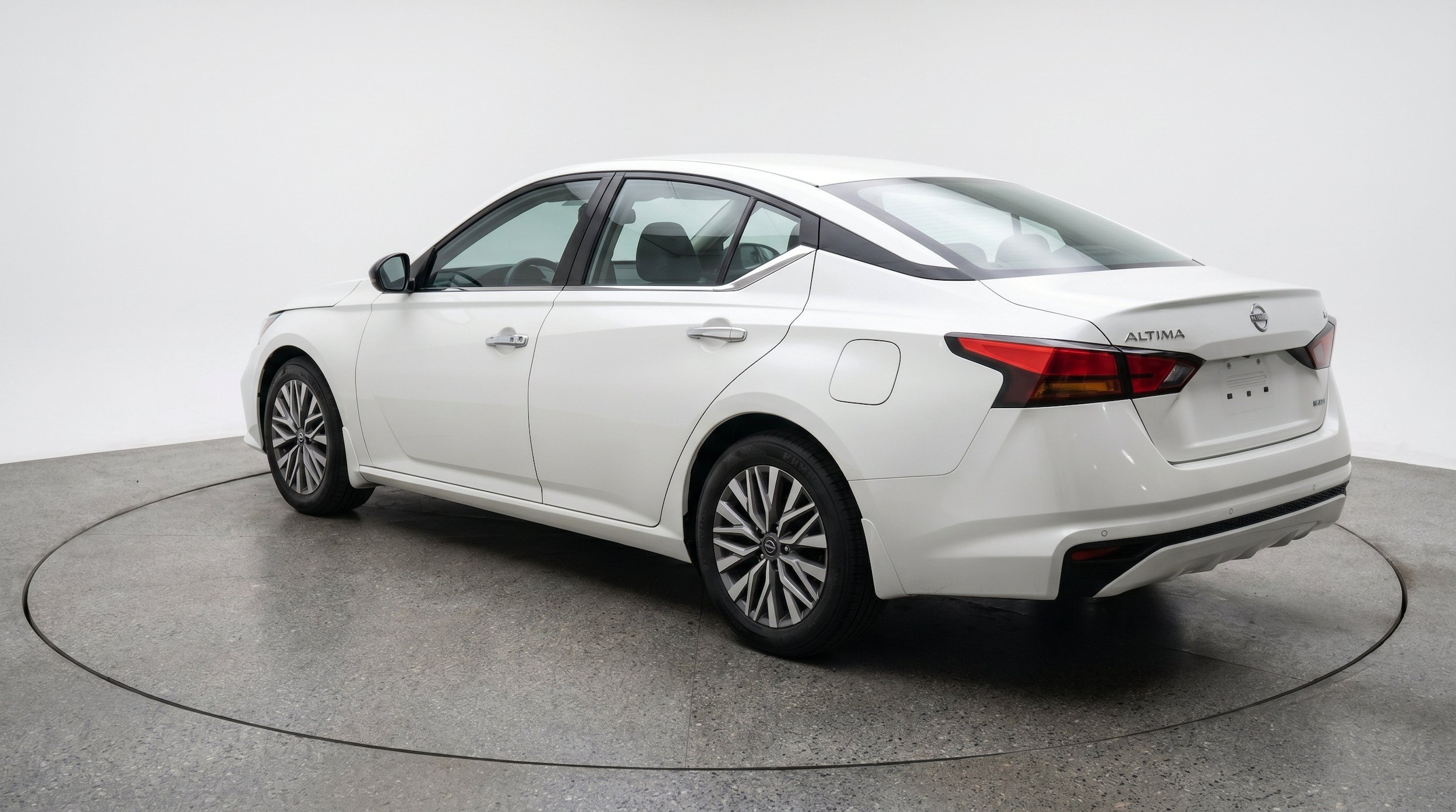 Thumbnail: 2025 Nissan Altima - 6